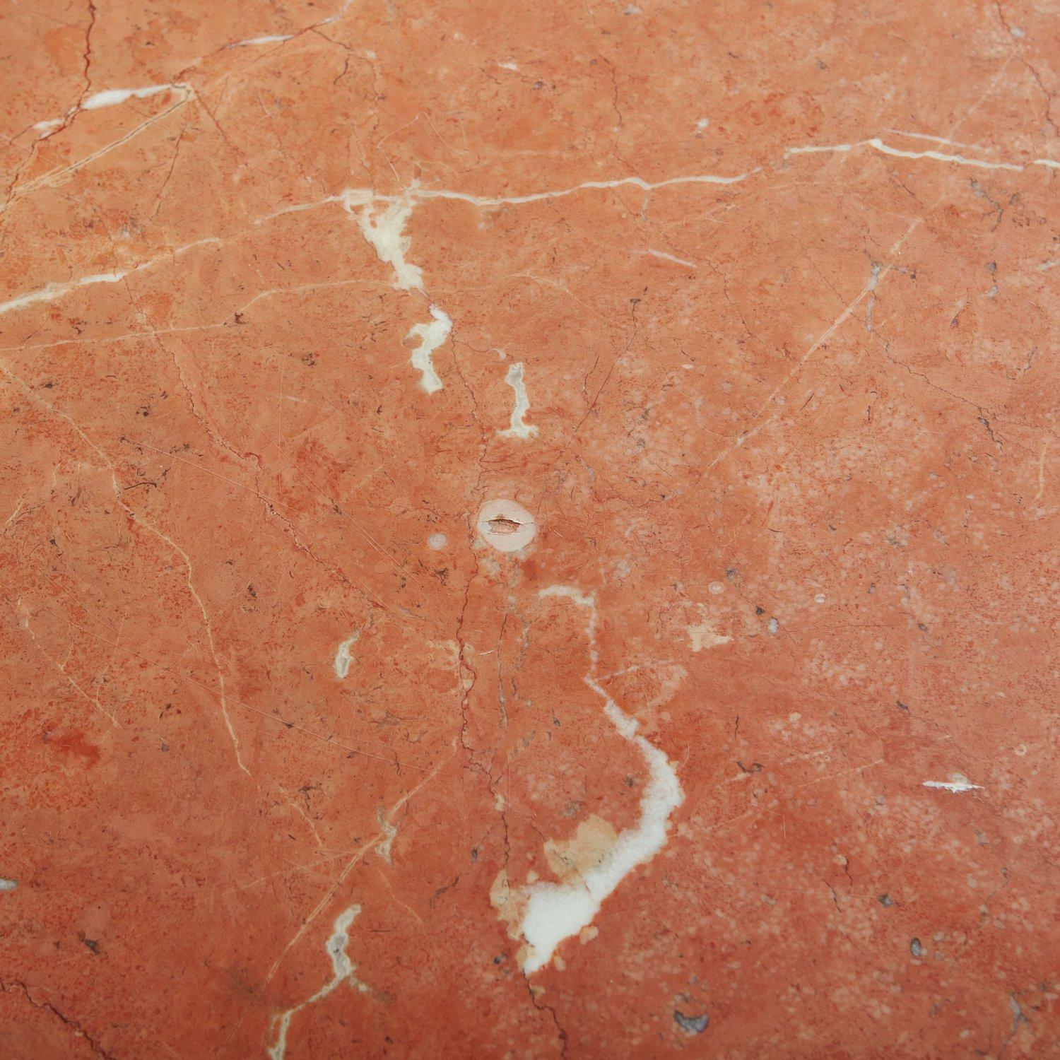 Milieu du XXe siècle Table basse Jumbo en marbre Rosso Alicante attribuée à Gae Aulenti pour Knoll en vente