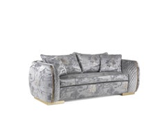 Sofá de 2 plazas Arkè Siglo XXI en tela y detalles de latón