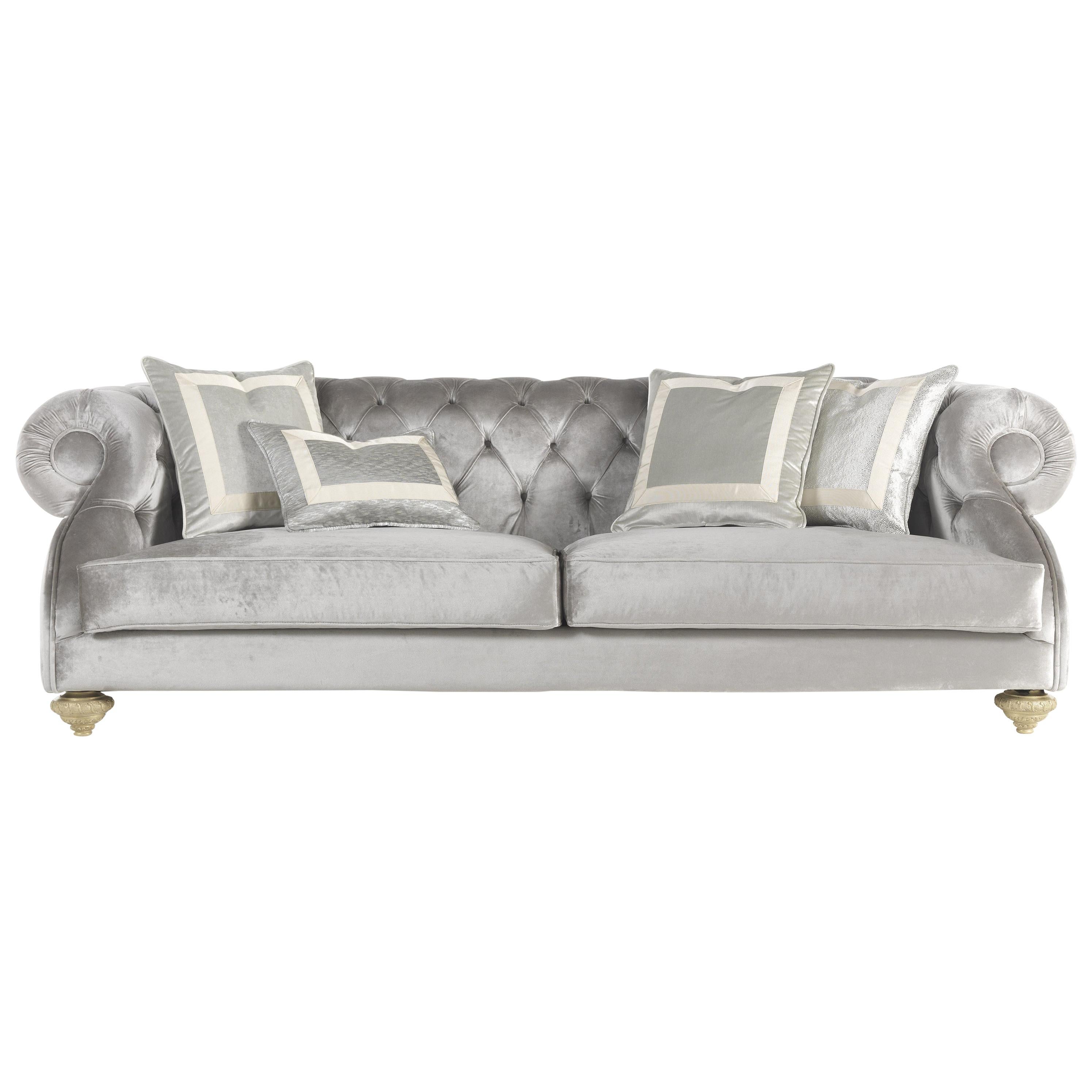 21st Century Burton 3-Seater Sofa in Velvet and Legs in Hand-carved Wood For Sale