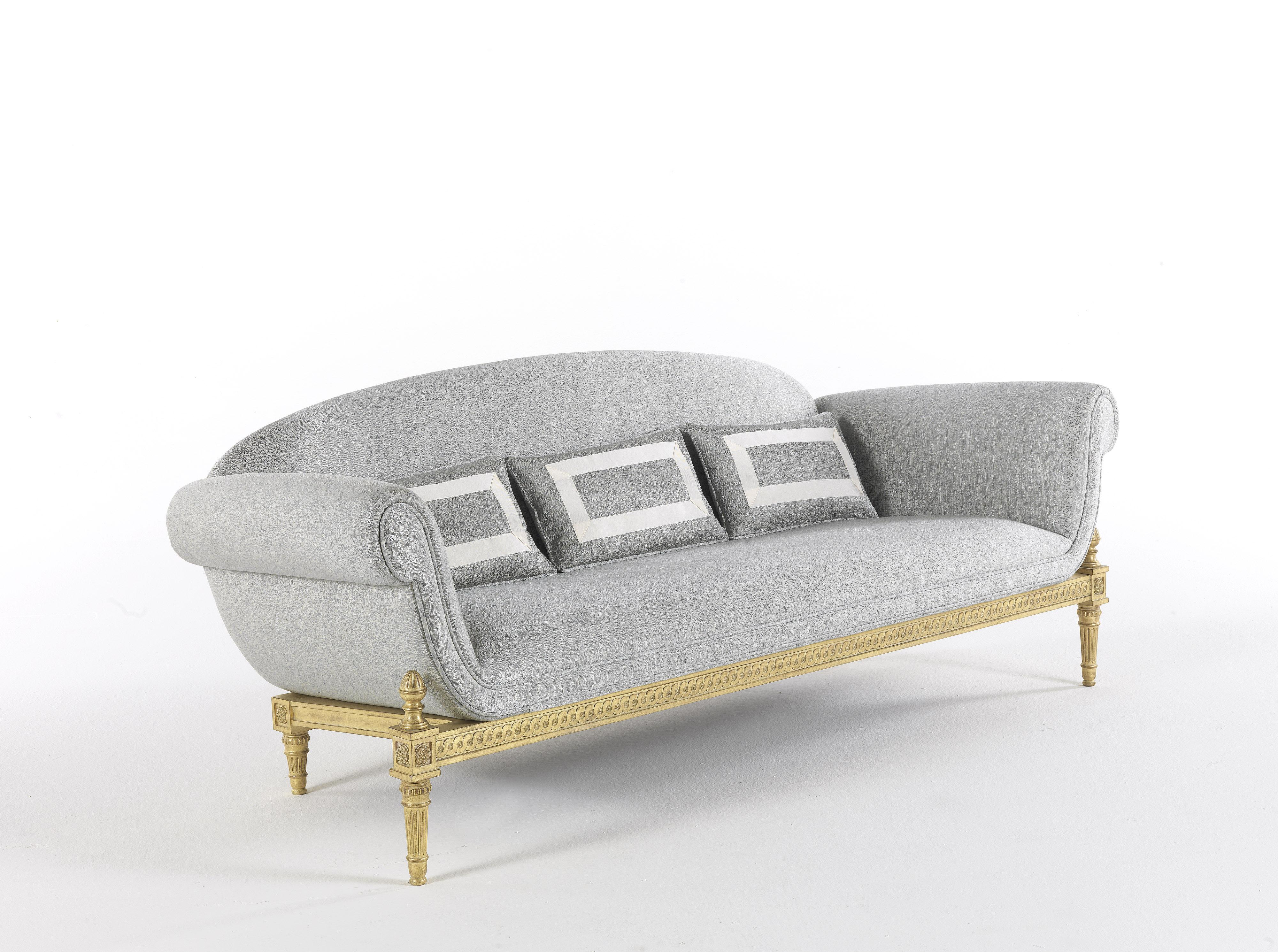 A stunning combination of classic and contemporary, Enigma furniture pieces best represent Jumbo Collection’s New Era concept, a new vision of classic style where tradition and experimentation create something new. Upholstered in cotton velvet, they