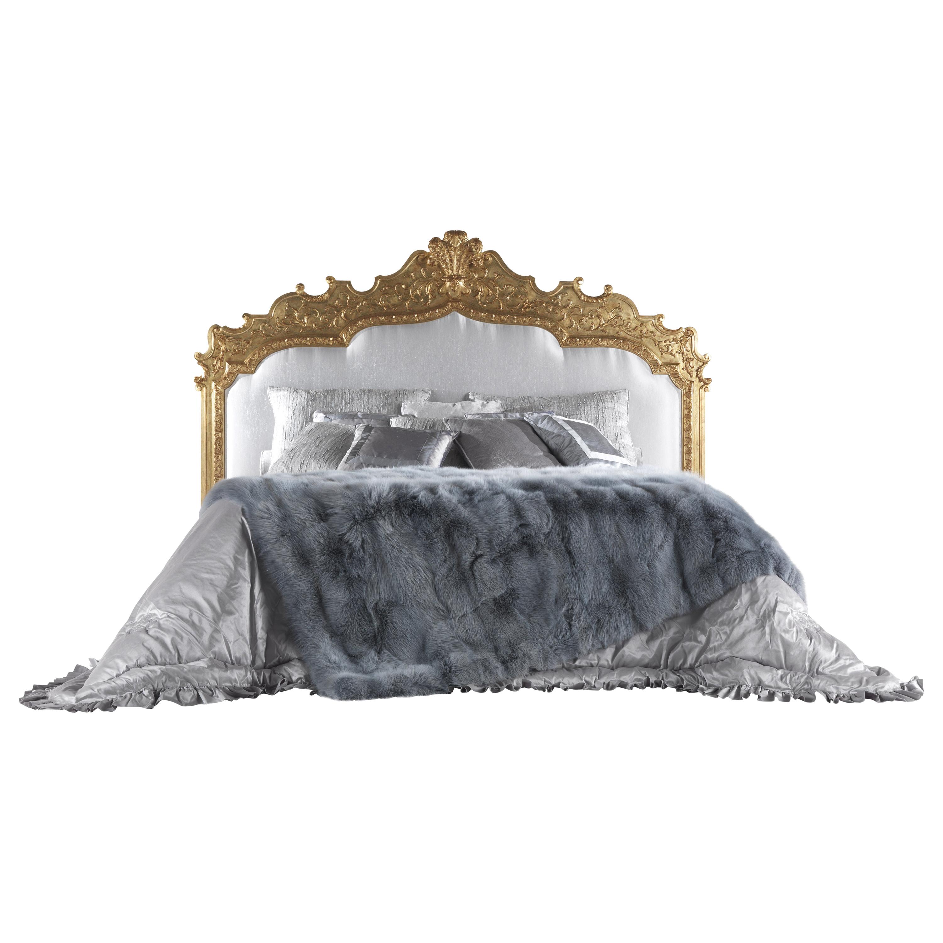 Fragonard-Bett aus handgeschnitztem Buchenholz und Seiden-Satin aus dem 21. Jahrhundert
