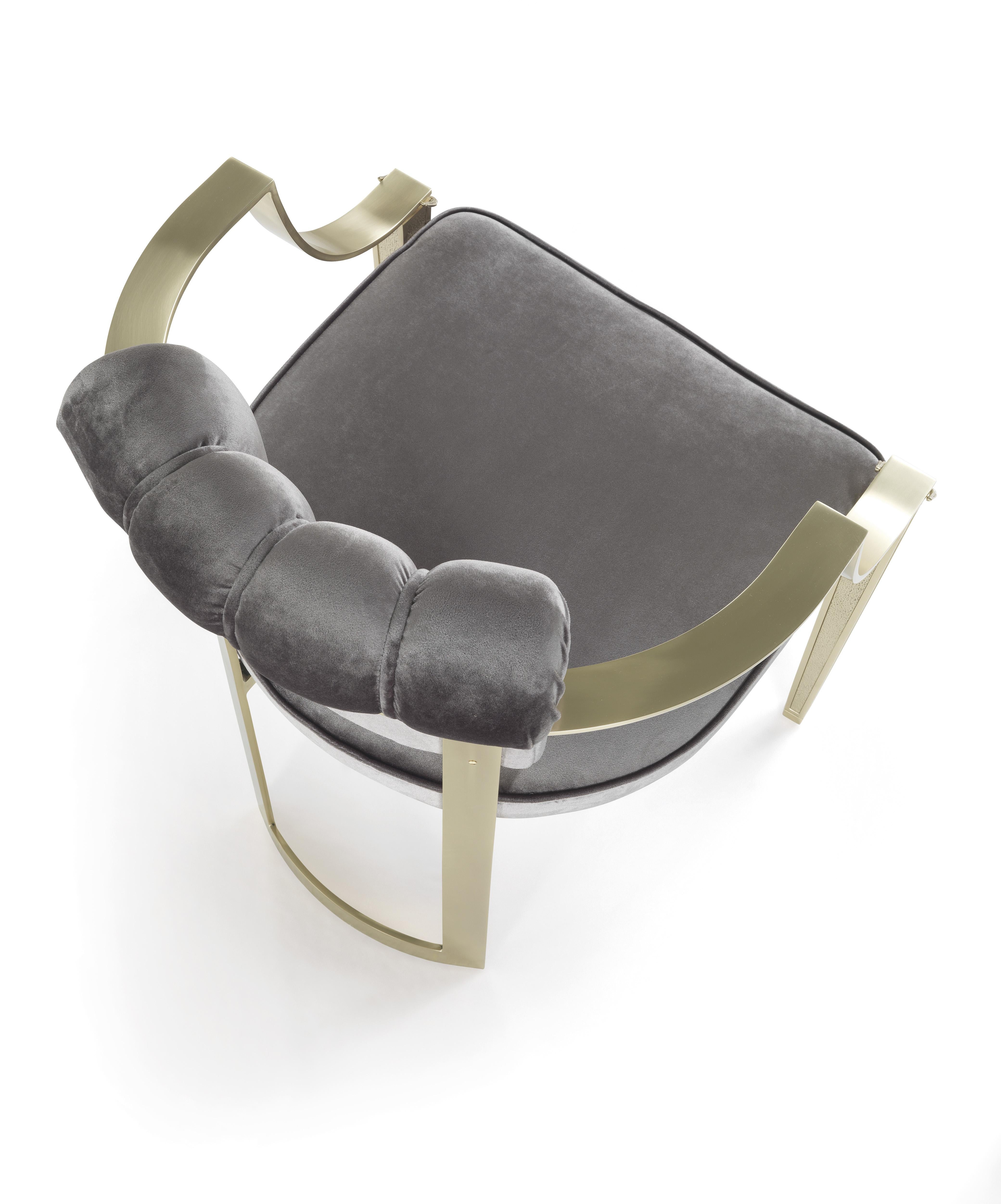 21st Century Fuji Chair in Brass and Fabric In New Condition For Sale In Cantù, Lombardia