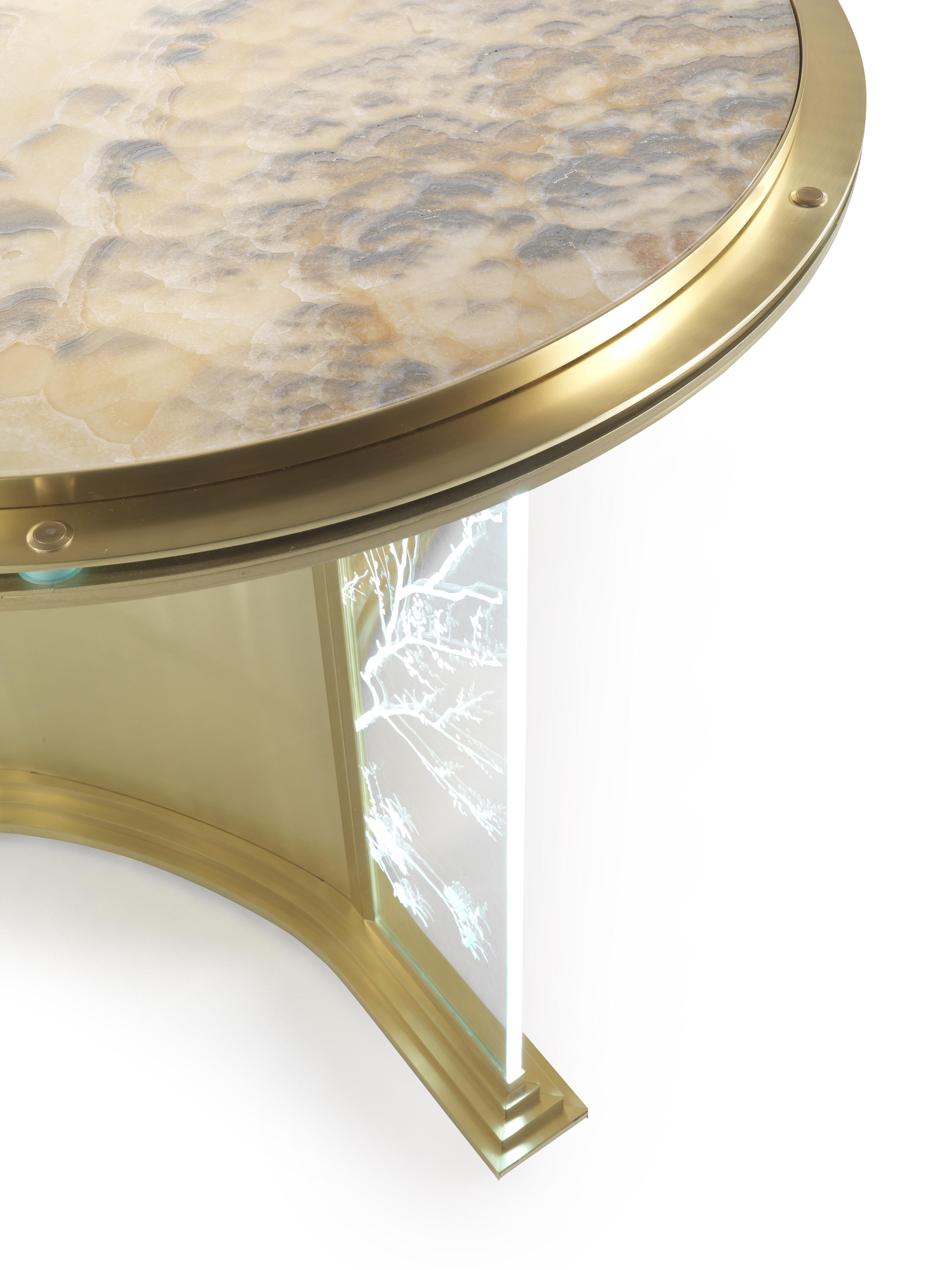 Italian 21st Century Fuji Round Dining Table in Metal and Glass with Oriental Decoration For Sale