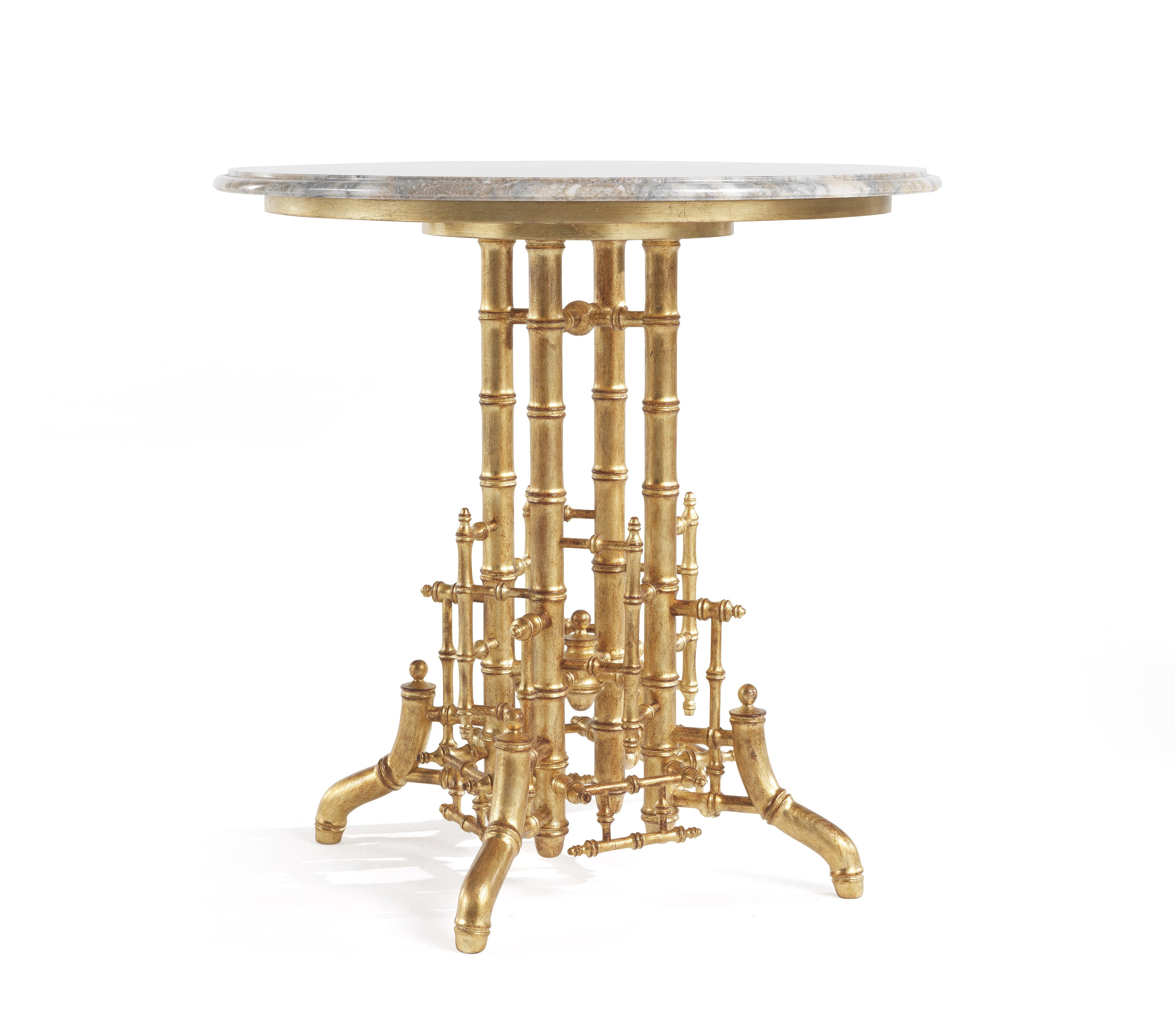 A precious base characterized by elaborate workmanship, with a golden finish and oriental-inspired decorative tips that recall bamboo, is the main feature of the Hiroko line. An elegant and refined collection: the perfect complement for an