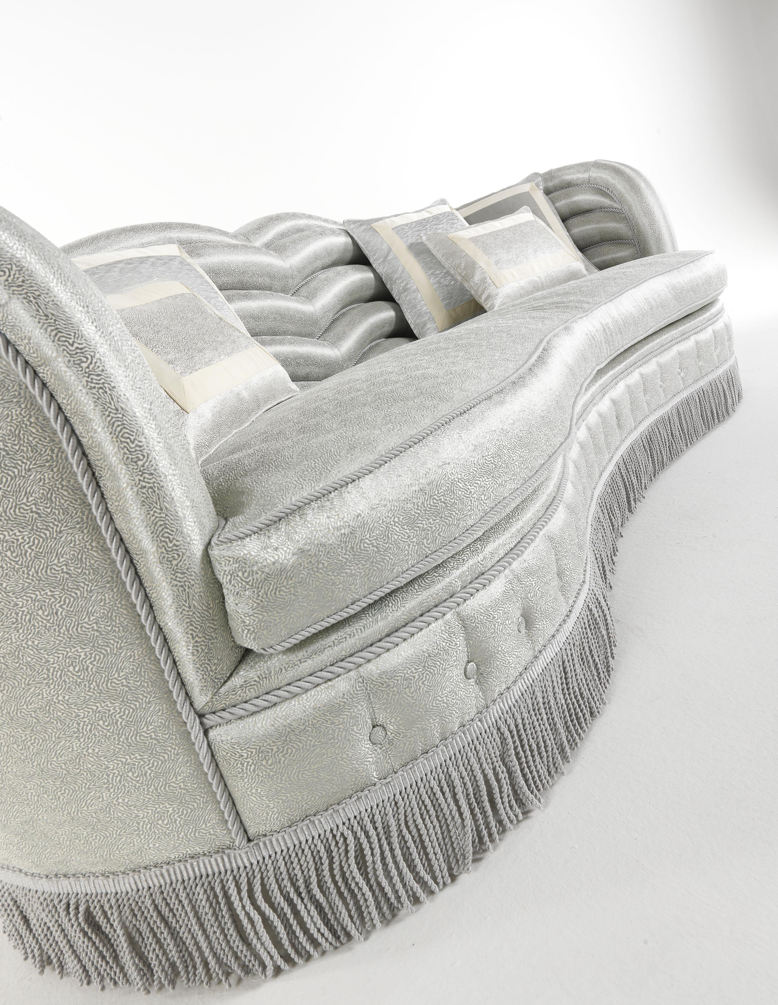 Italian 21st Century Horizon 3-Seater Sofa in Fabric For Sale