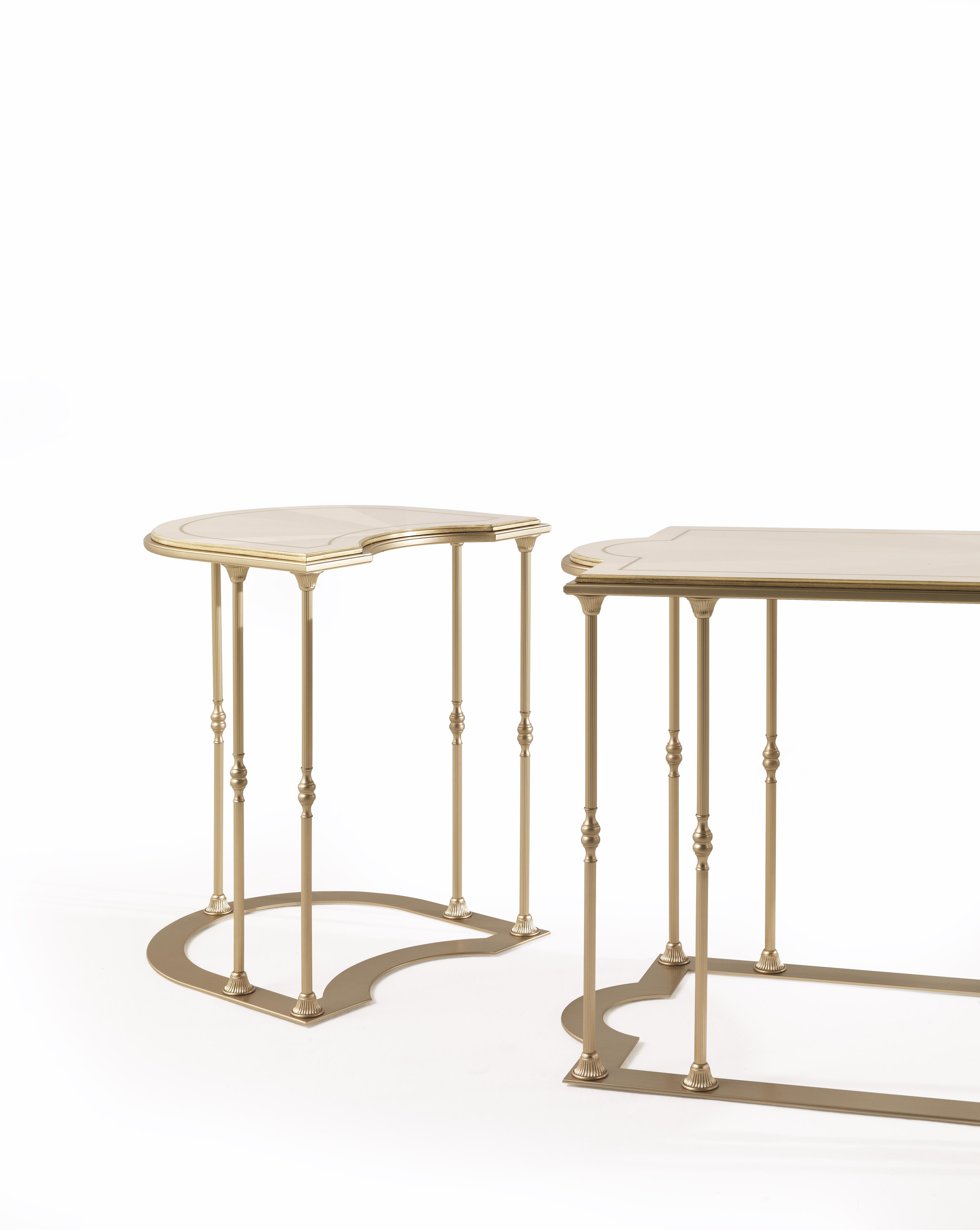 Italian 21st Century Lumière Console in Metal and Wood For Sale