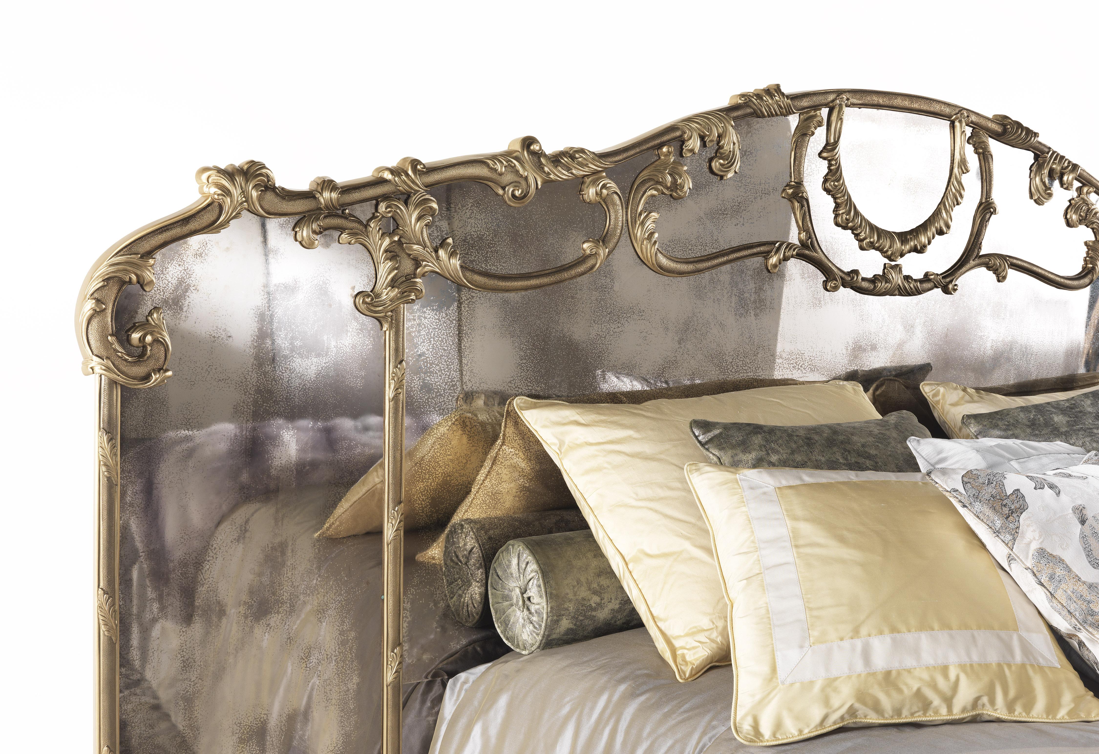 21st Century Madeleine Bed in Hand-Chiseled and Lost-Wax Cast Brass In New Condition For Sale In Cantù, Lombardia