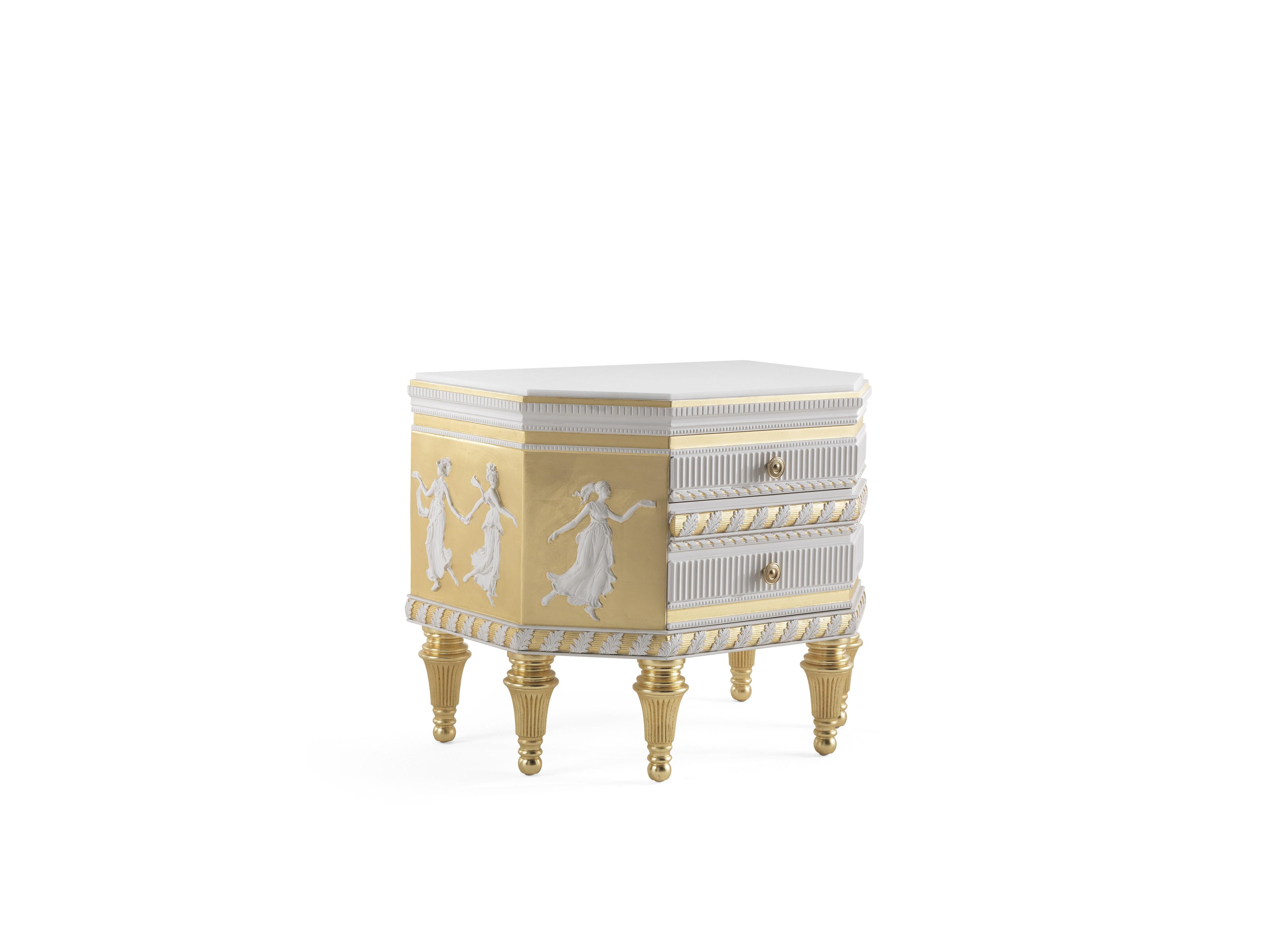 Portland is a delicate and refined line of furnishings, characterized by decorations that recall the world of Wedgwood ceramics. The ornaments with a classic charm are further enhanced by the lacquer finish with a biscuit porcelain effect which