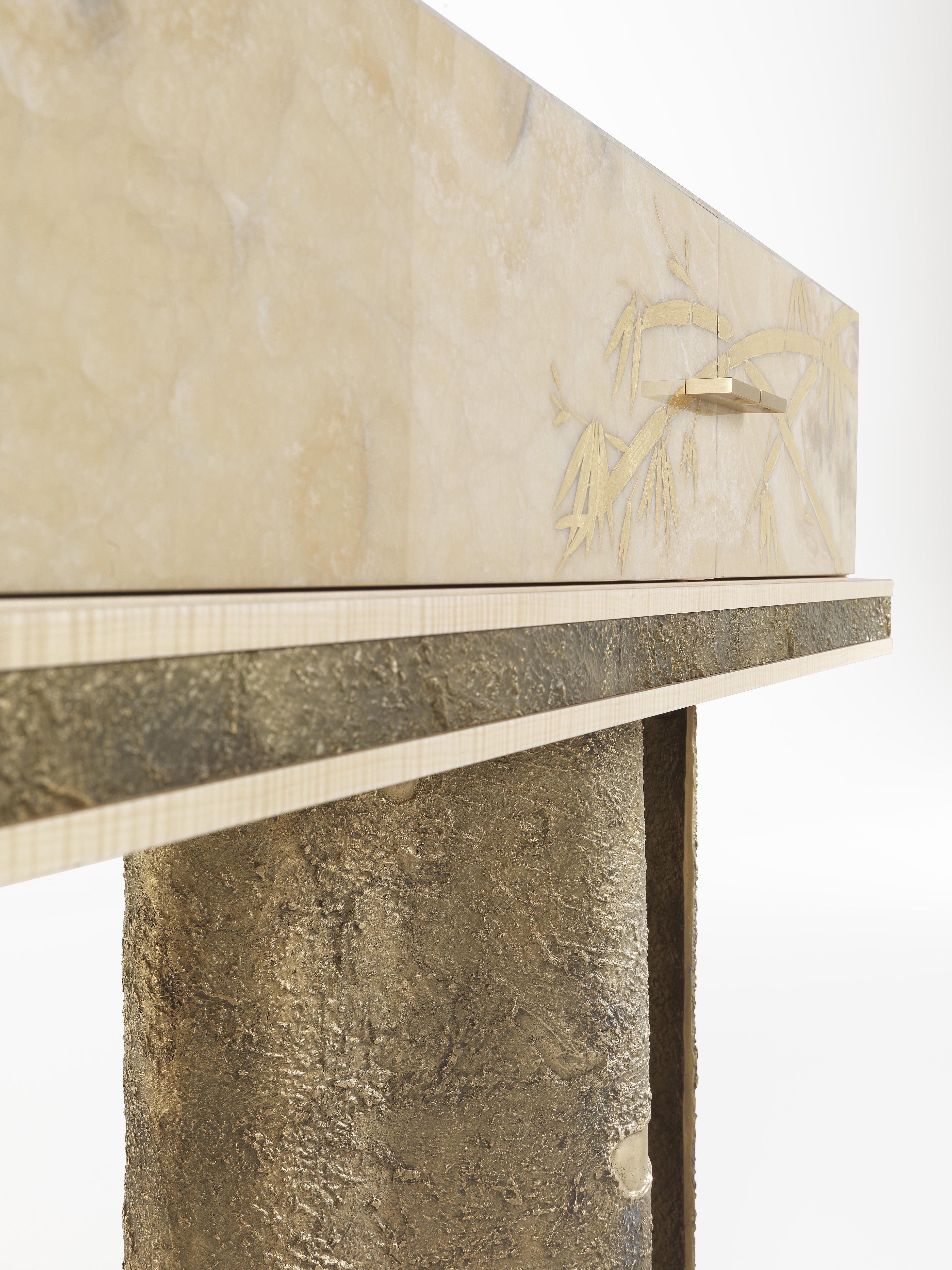 Console Shinto du 21e siècle avec bases sculpturales en laiton moulé à la cire perdue Neuf - En vente à Cantù, Lombardia