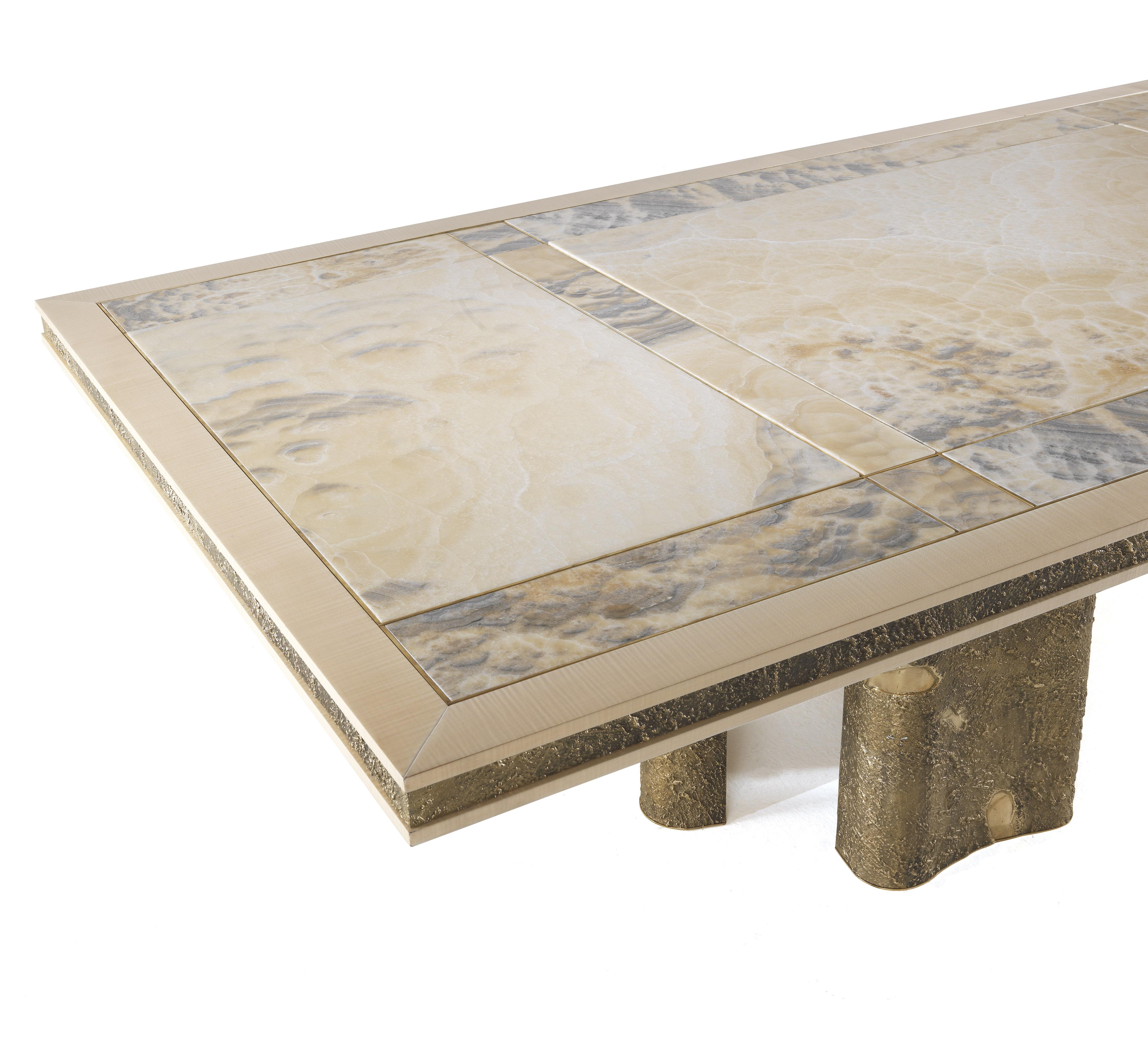 21st Century Shinto Dining Table in Lost-wax Cast Brass and Cloudy Onyx Top In New Condition For Sale In Cantù, Lombardia