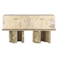 Credenza Shinto del XXI secolo con basi scultoree in ottone fuso a cera persa