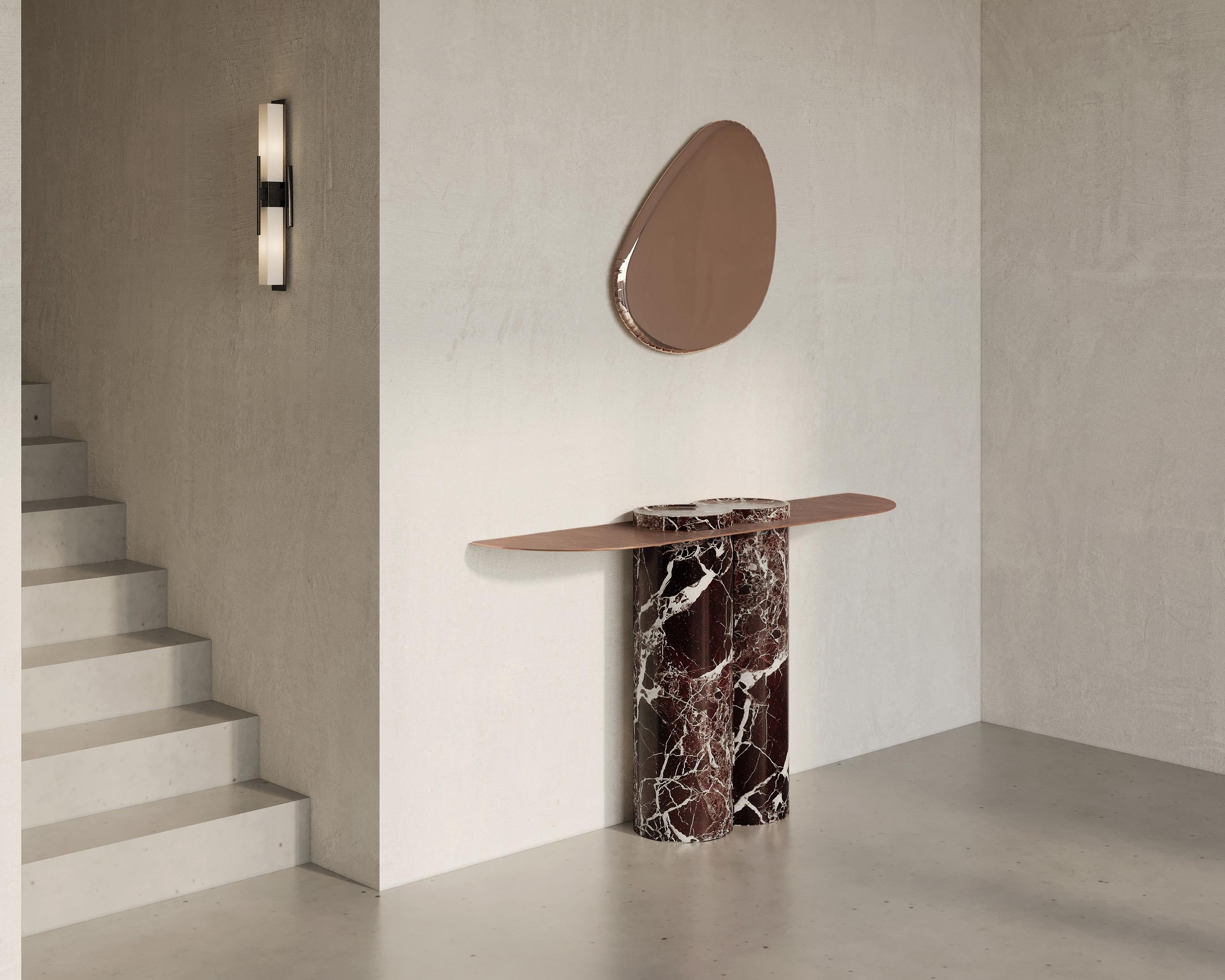 Spazzolato Console Jumbo in marmo Rosso Levanto e rame in vendita