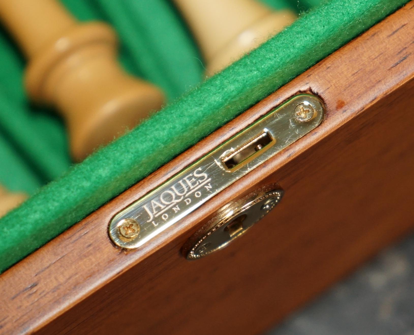 JUMBO JAQUES LTD EDiTION 1850 STAUNTON CHESSMAN CHESS SET INC CERTIFCATES ETC en vente 5