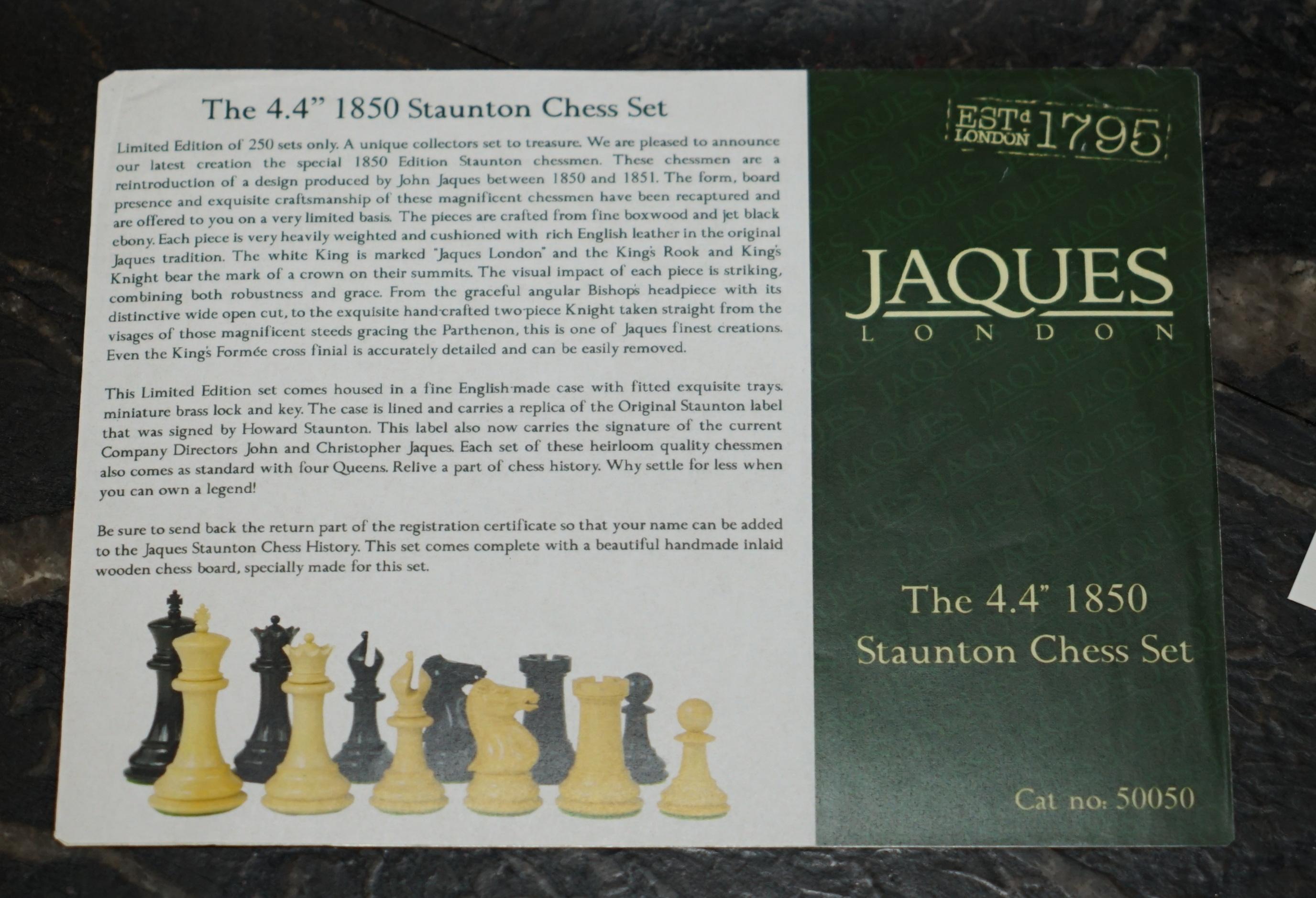 Anglais JUMBO JAQUES LTD EDiTION 1850 STAUNTON CHESSMAN CHESS SET INC CERTIFCATES ETC en vente