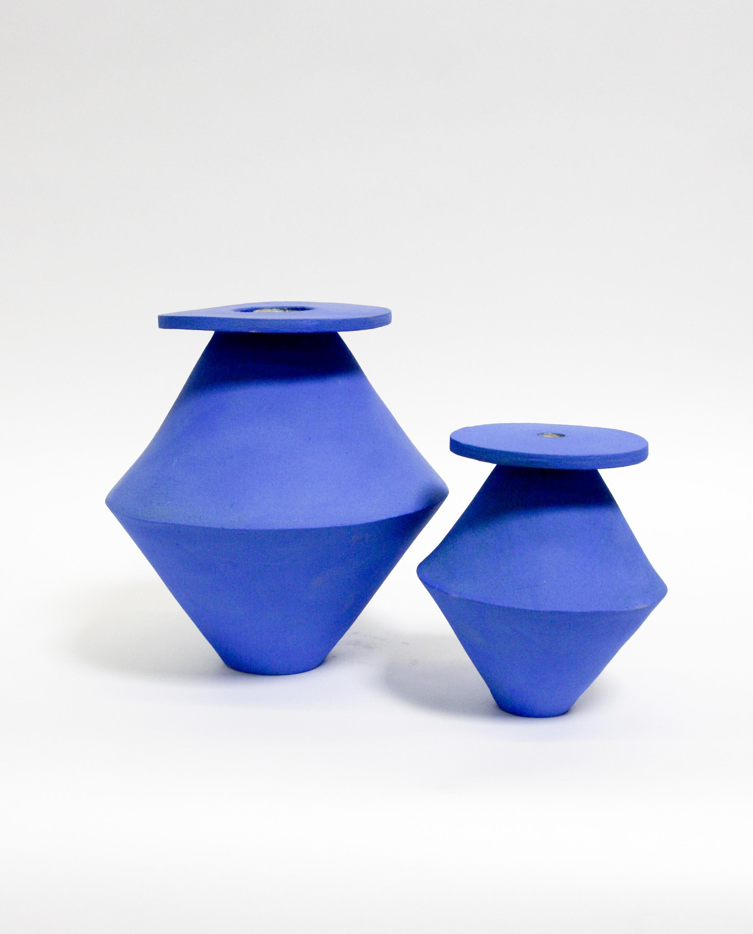 Jumbo Klein blue diamond vase, stoneware and glaze. Measures: 10 x 12?
Unlimited edition, individual vases are unique in size, glaze, and shape.
Well made in Los Angeles.

Made to order unless in stock, please allow 4 – 6 weeks for delivery