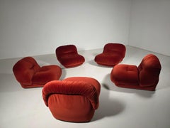 Fauteuil « Jumbo » en velours rouge rouille, créé par Alberto Rosselli pour Saporiti, années 1970