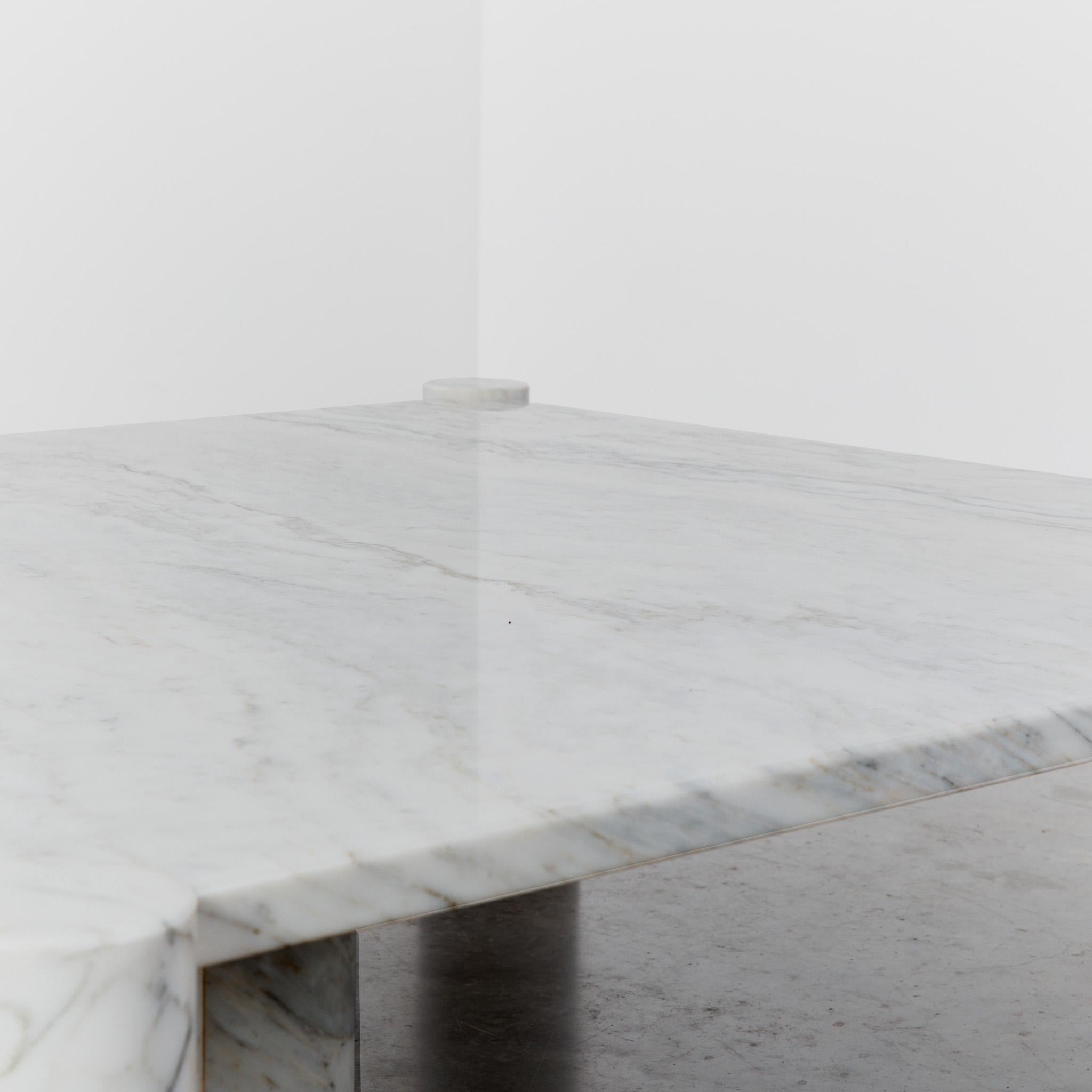 Jumbo marble coffee table by Gae Aulenti for Knoll International 6