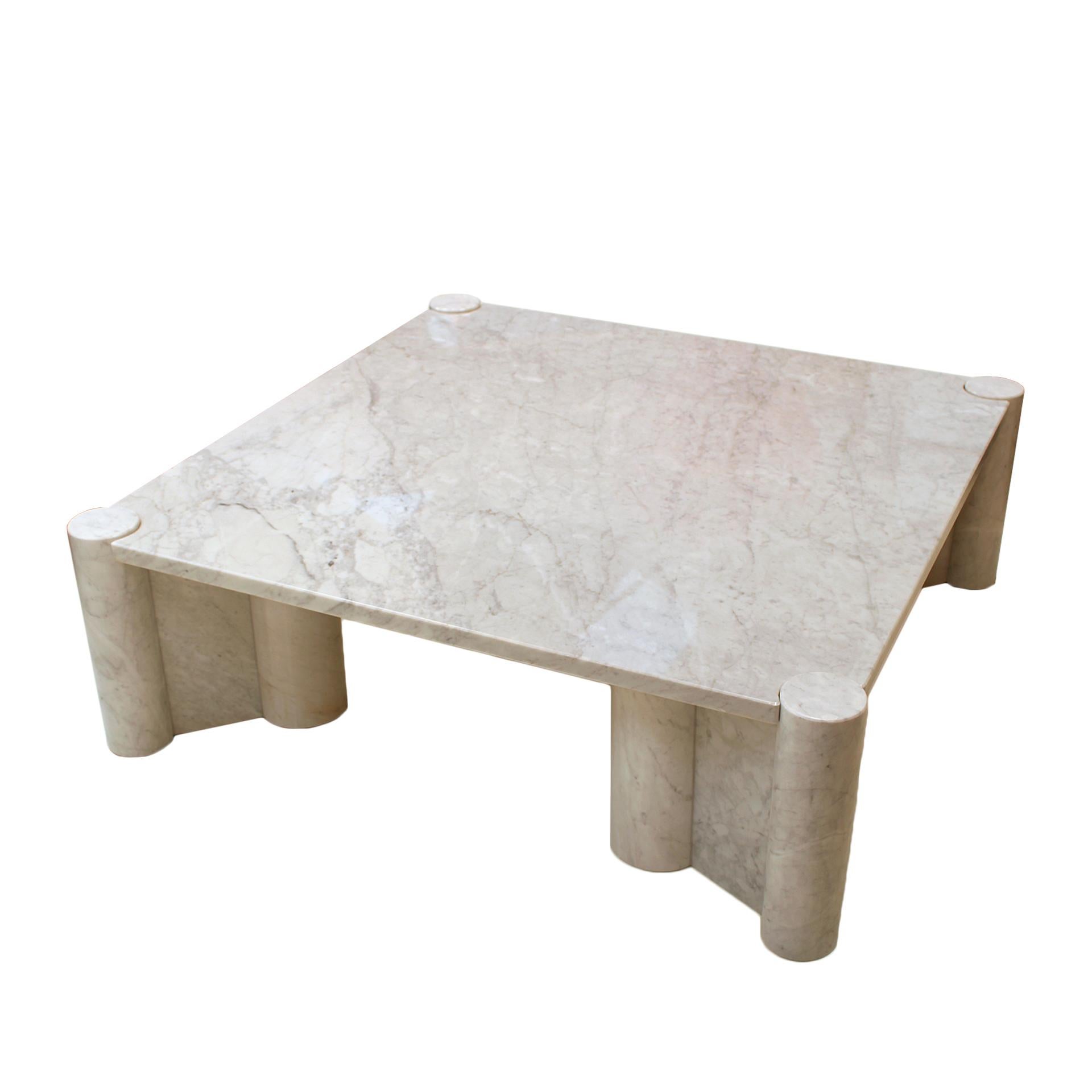 An early Mid-Century Modern Jumbo coffee table designed by Gae Aulenti (Italy, 1927-1972) for Knoll. Made in Carrara marble. Square tabletop with four cylindrical cluster legs. Very good condition.
This coffee table is definitely one of the