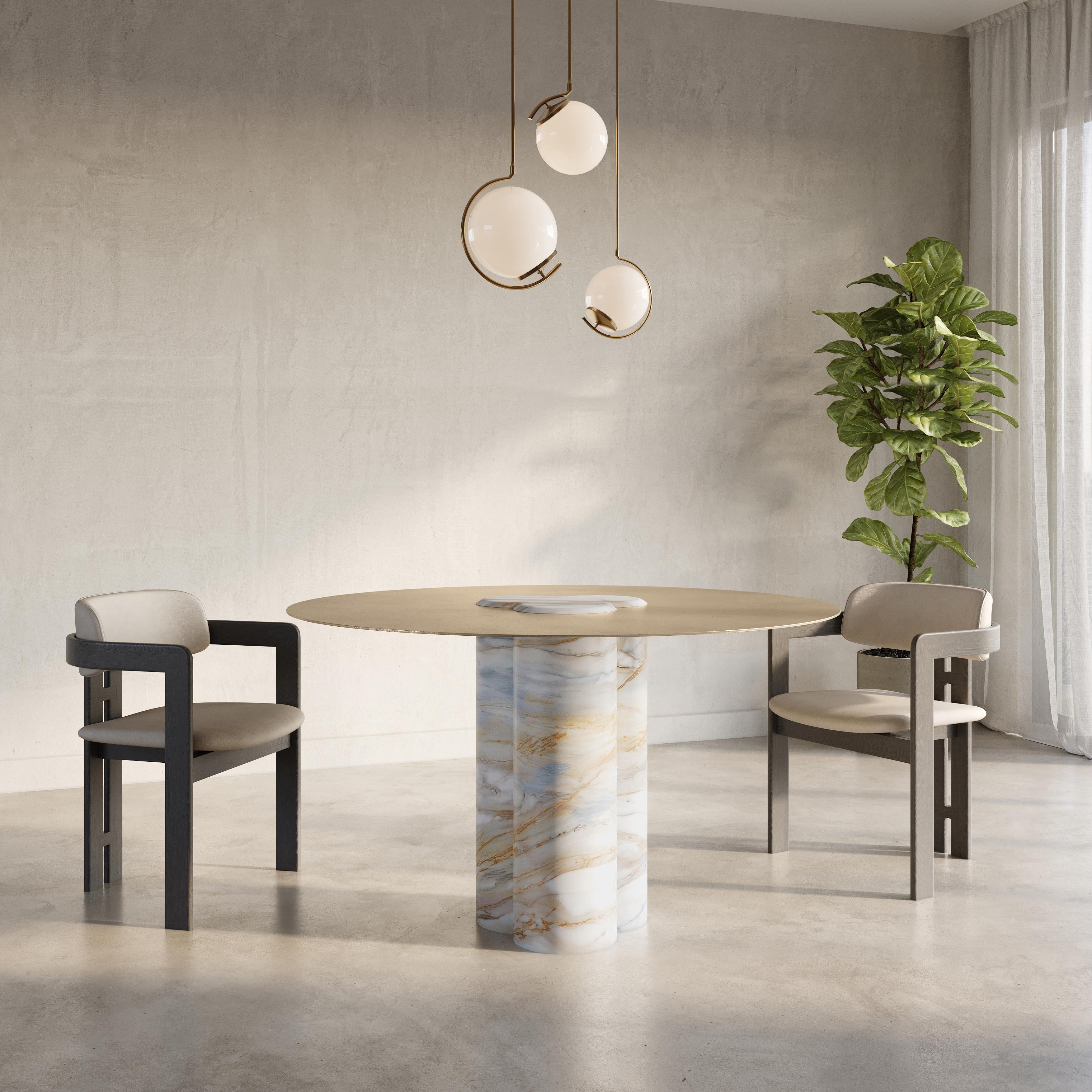 Sculpté Table Jumbo en vente
