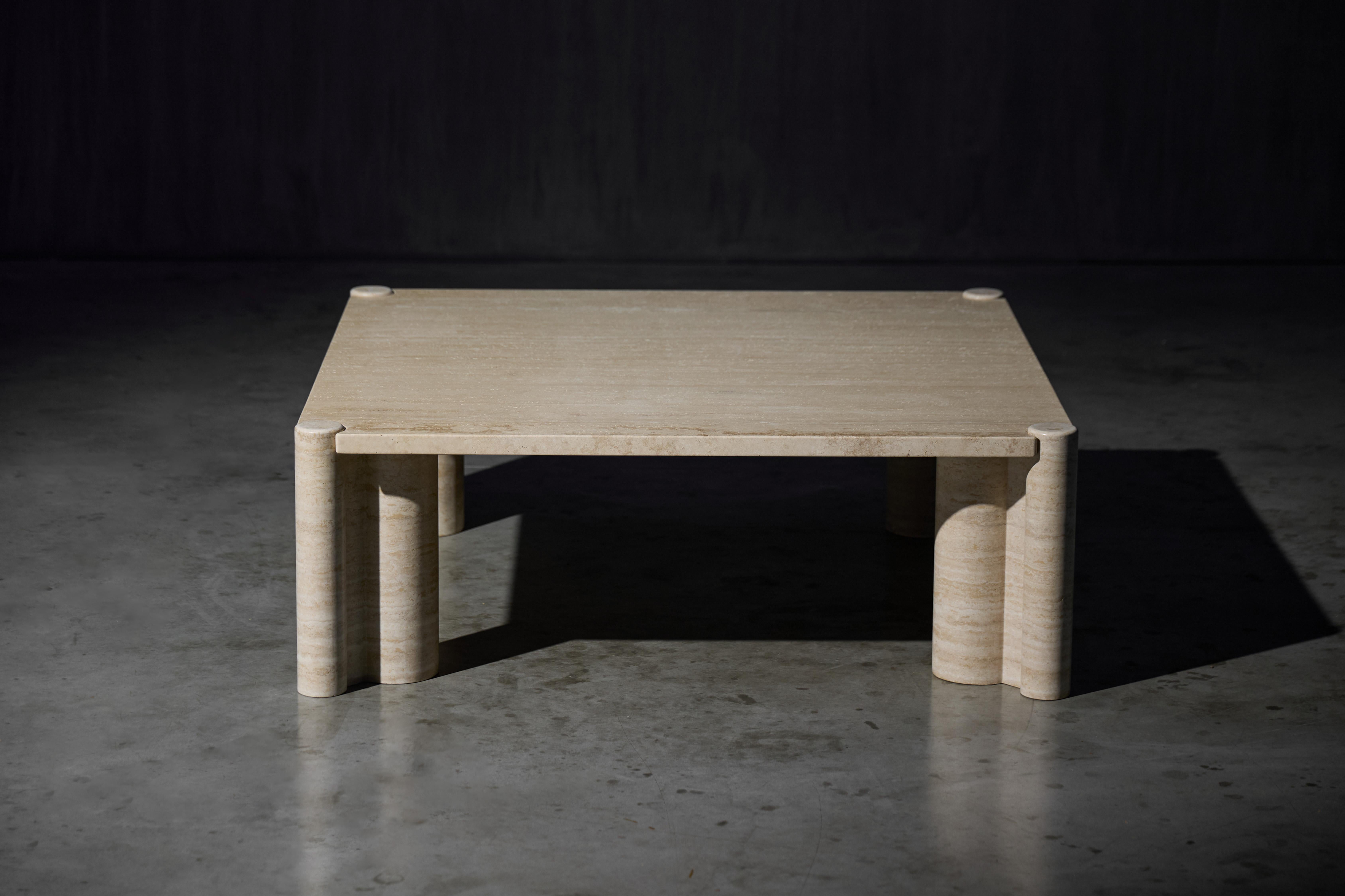 italien Table basse Jumbo en travertin de Gae Aulenti pour Knoll, Italie, années 1960 en vente