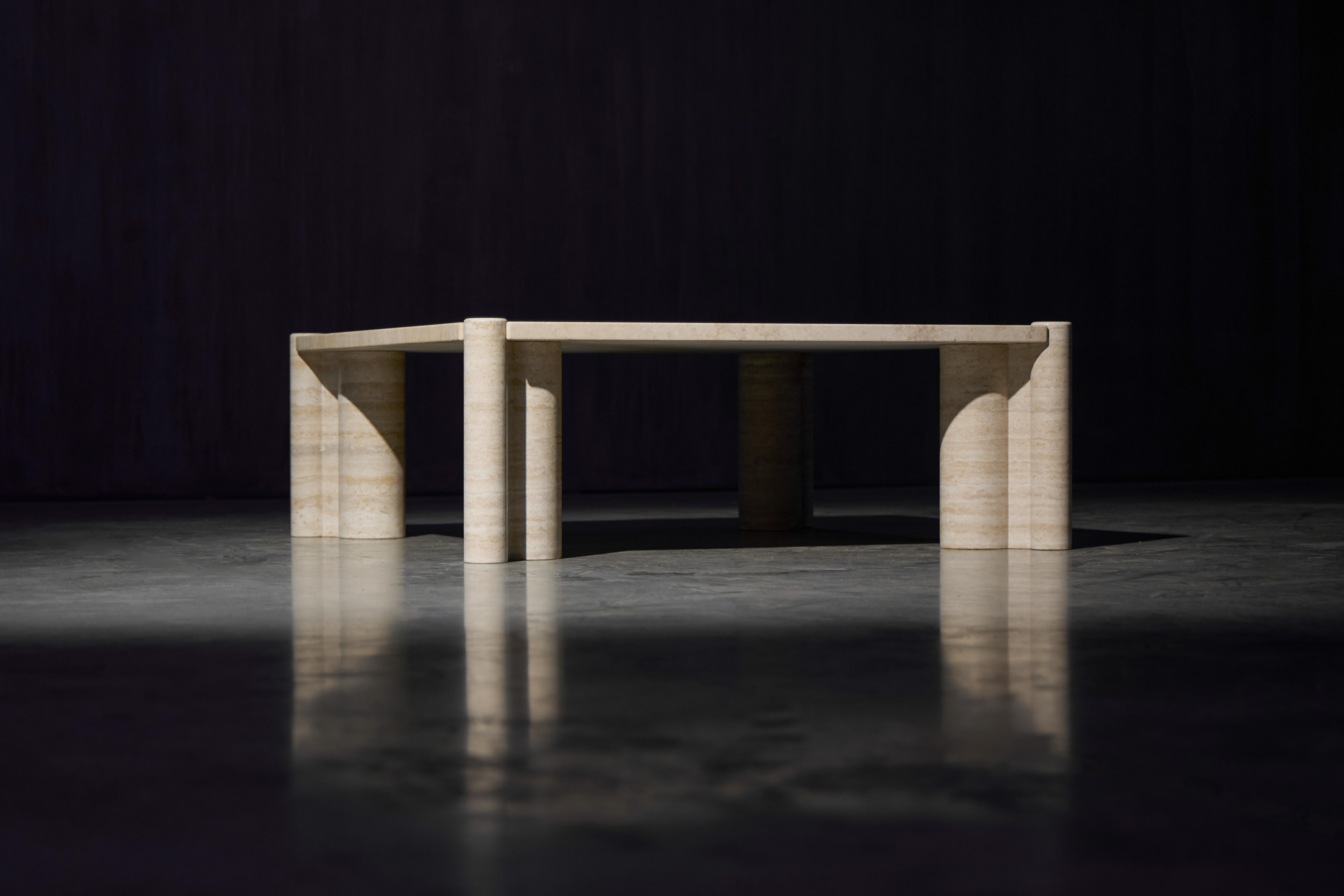 Travertin Table basse Jumbo en travertin de Gae Aulenti pour Knoll, Italie, années 1960 en vente