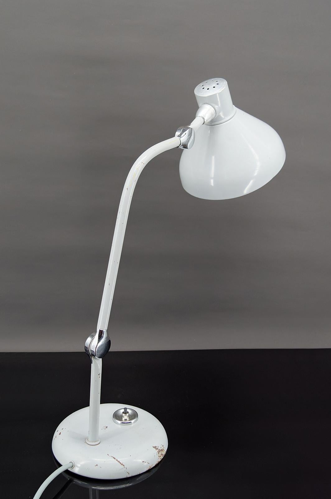 JUMO GS1 lamp, France, circa 1950 In Good Condition For Sale In VÉZELAY, FR
