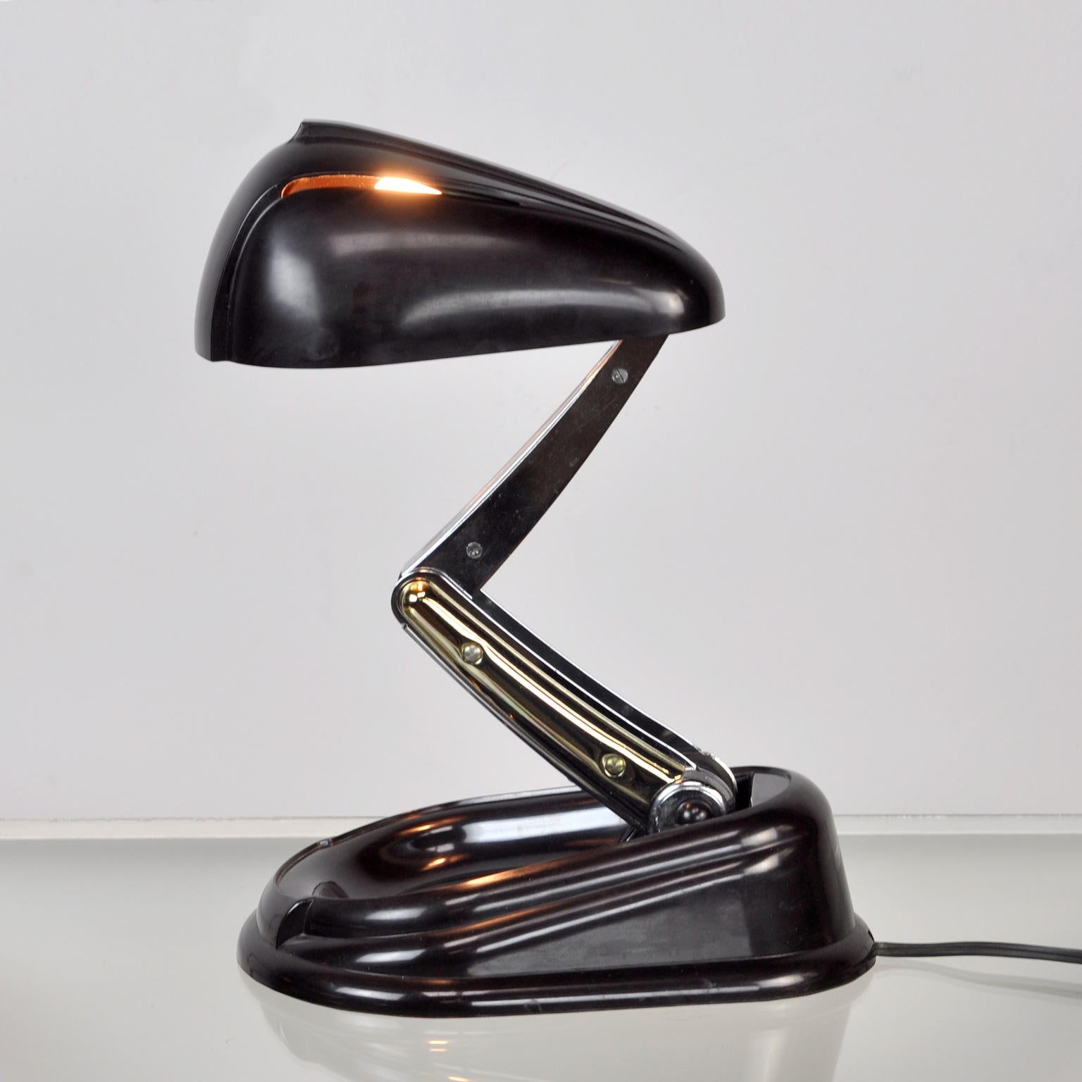 JUMO lamp reissued by Nice Création Compagnie (Tokyo Osaka) in plastic in the 1970s. The lamp was designed in France in the 1930's by JUMO.
JUMO's name comes from Yves Jujeau and Pierre and André Mounique, founders of the JUMO company.
Its