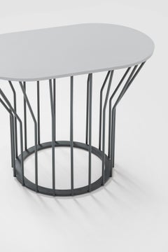 Petite table Jump moderne, design, table basse, métal, salon, extérieur, hôtel