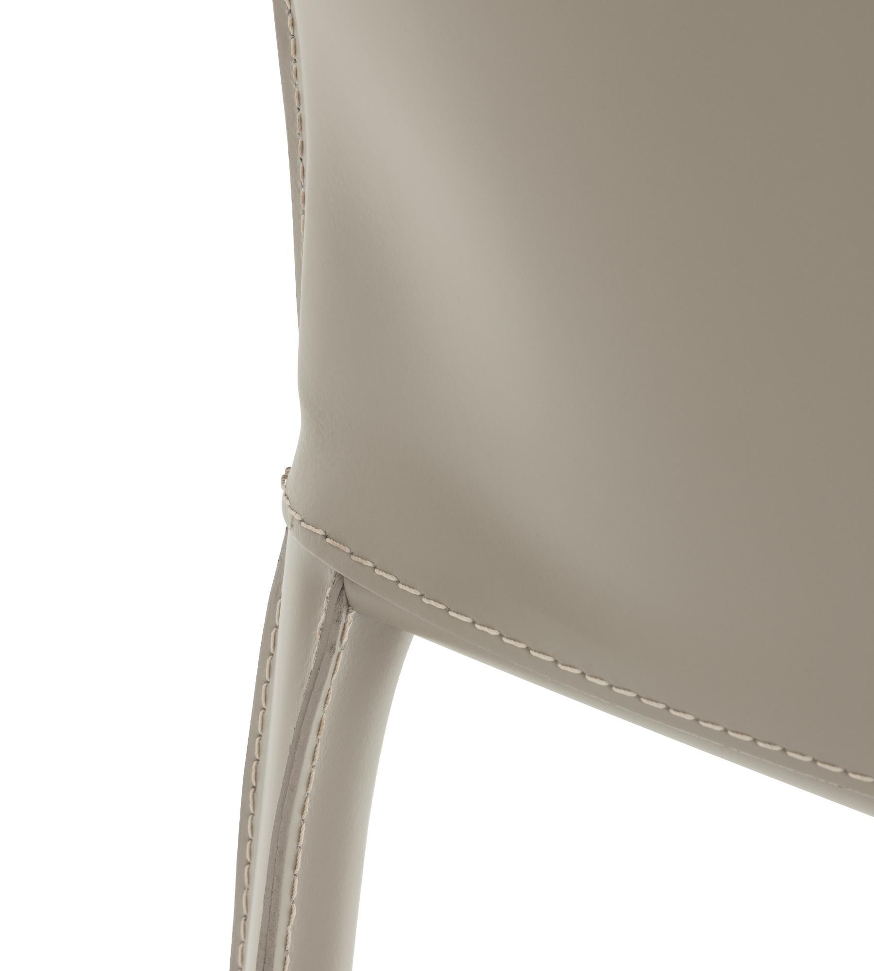 italien Chaise Jumpsuite en cuir naturel par Morica Design en vente