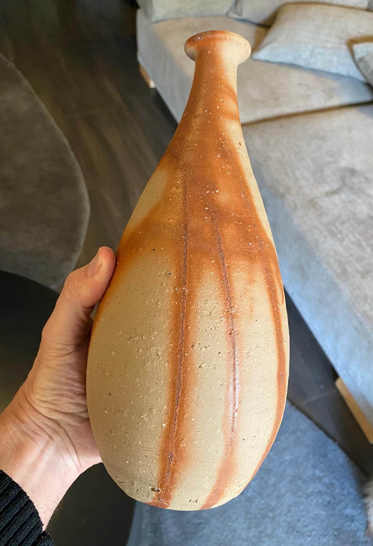 Grand vase japonais Bizen Yaki Ware Pottery signé Jun Isezaki en vente 4