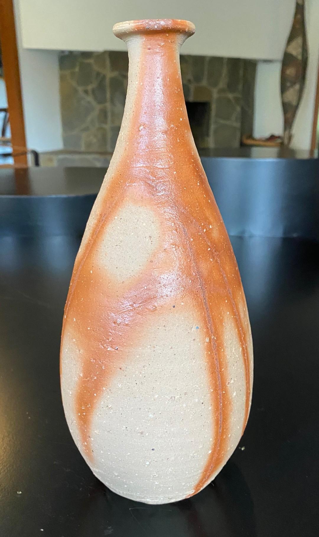 Grand vase japonais Bizen Yaki Ware Pottery signé Jun Isezaki en vente 1