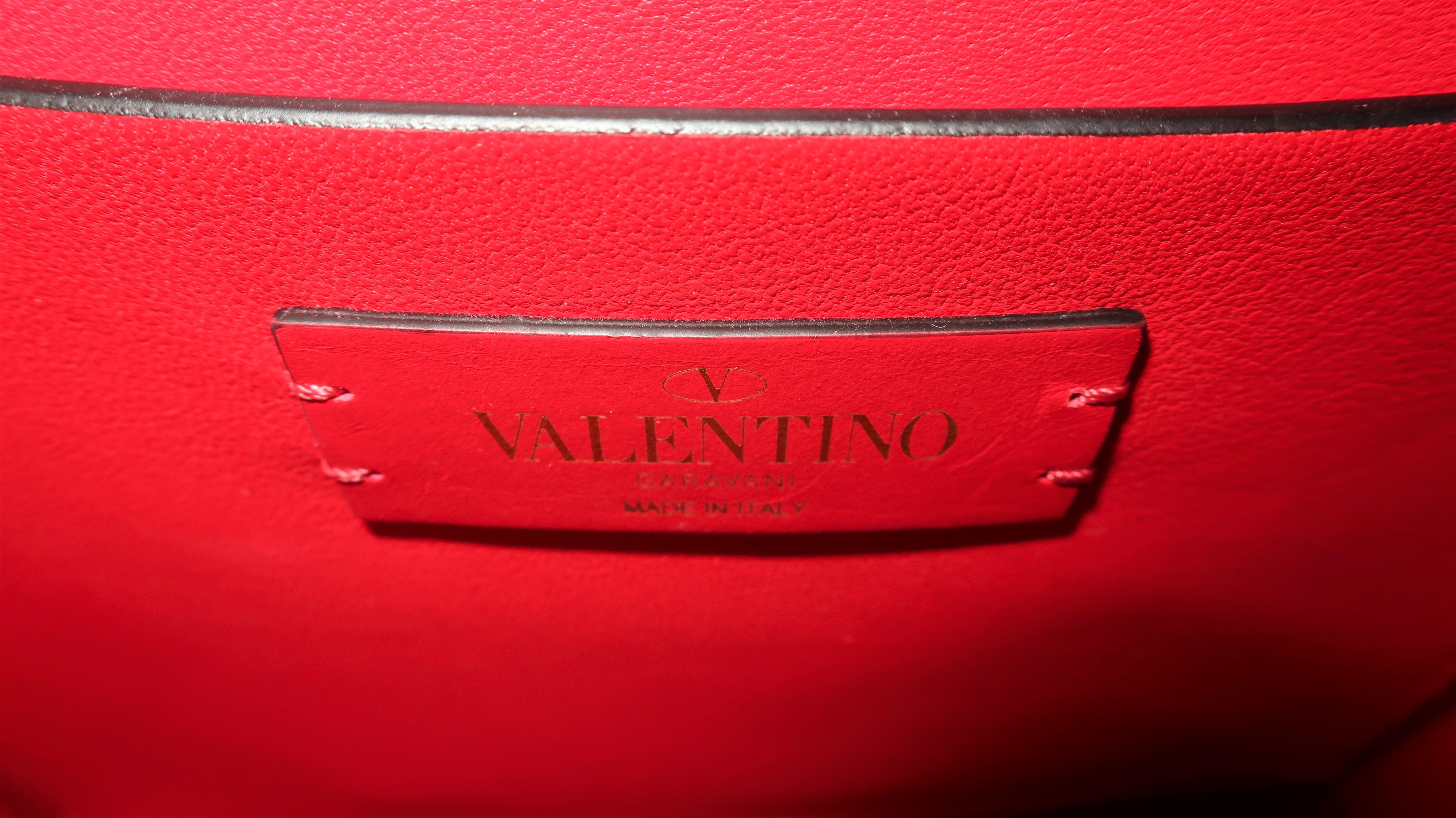 Jun Takahashi For Valentino Black Leather V-Sling Lips Handbag, 2019 9