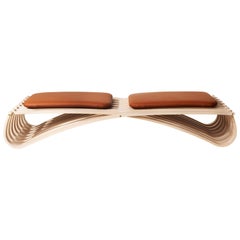 Jundo daybed in beech & cognac shades