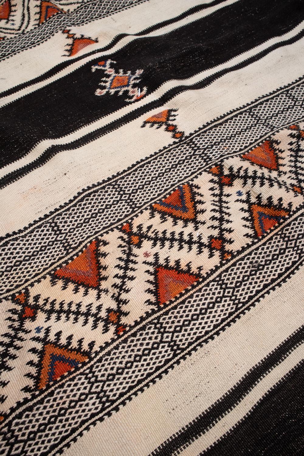 June and Blue Vintage Moroccan Hanbel Kilim In Good Condition For Sale In West Palm Beach, FL