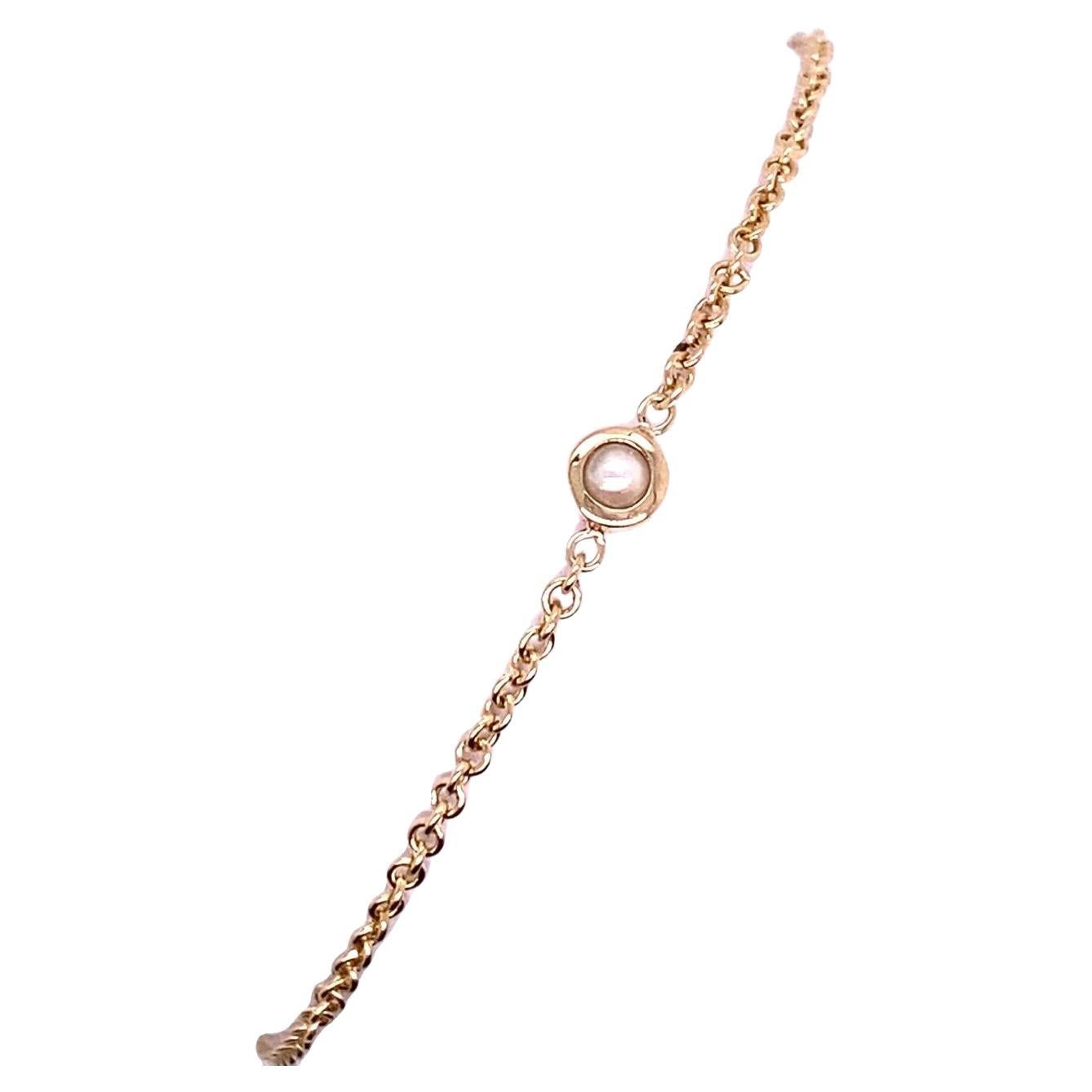 Juni Geburtsstein-Armband aus 9 Karat Gelbgold mit 0,09 Karat runder Perle im Angebot