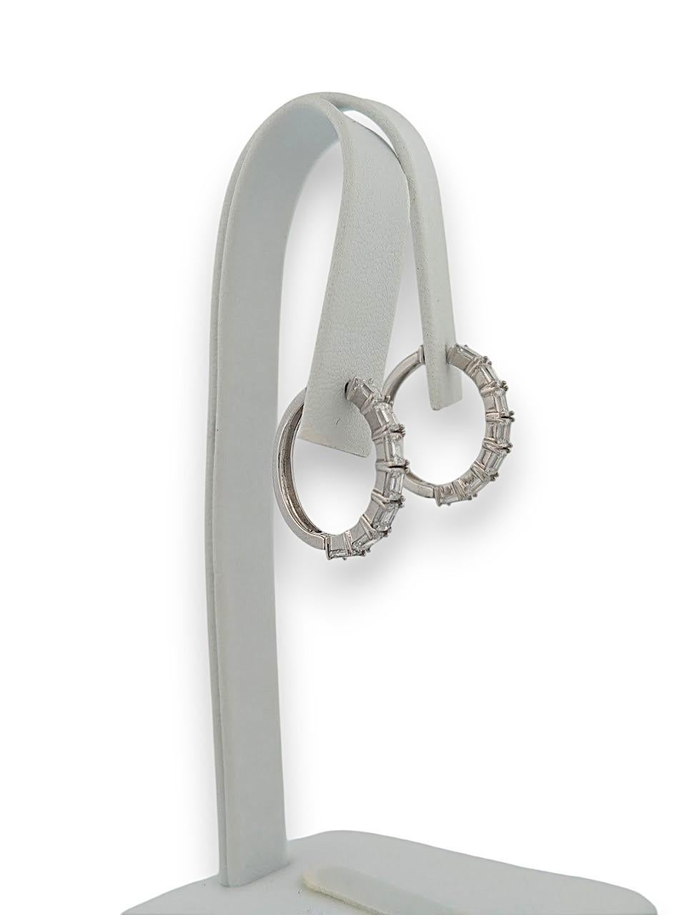Taglio rotondo Orecchini a cerchio con diamanti June Lab, cerchi con cerniera in oro bianco 14K regalo di lusso per lei in vendita