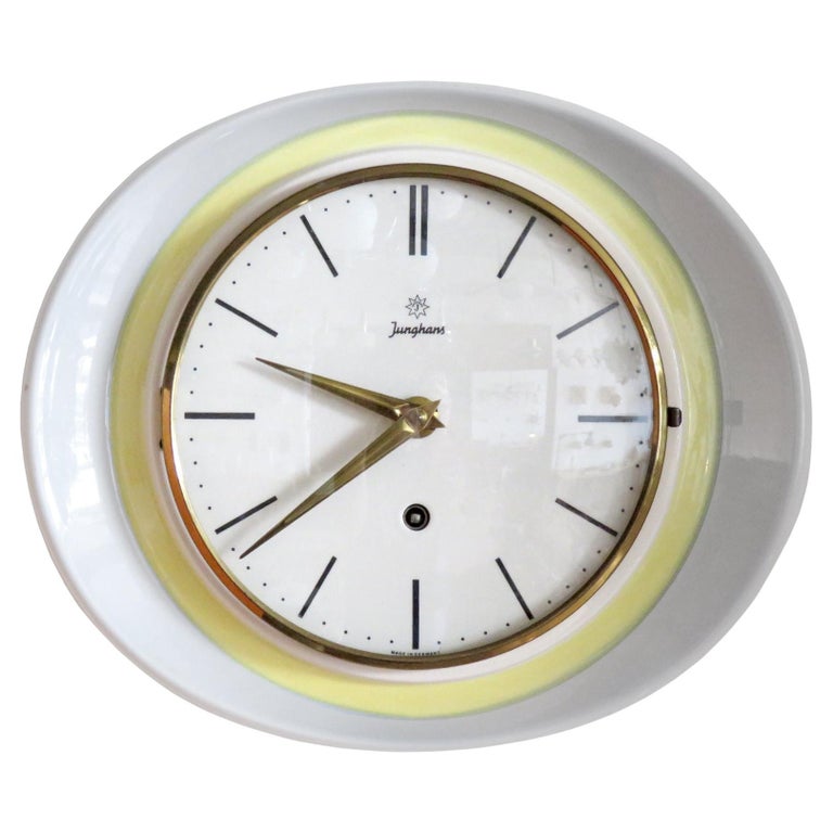 Reloj de pared Junghans Alemania, 1950 en venta en 1stDibs España
