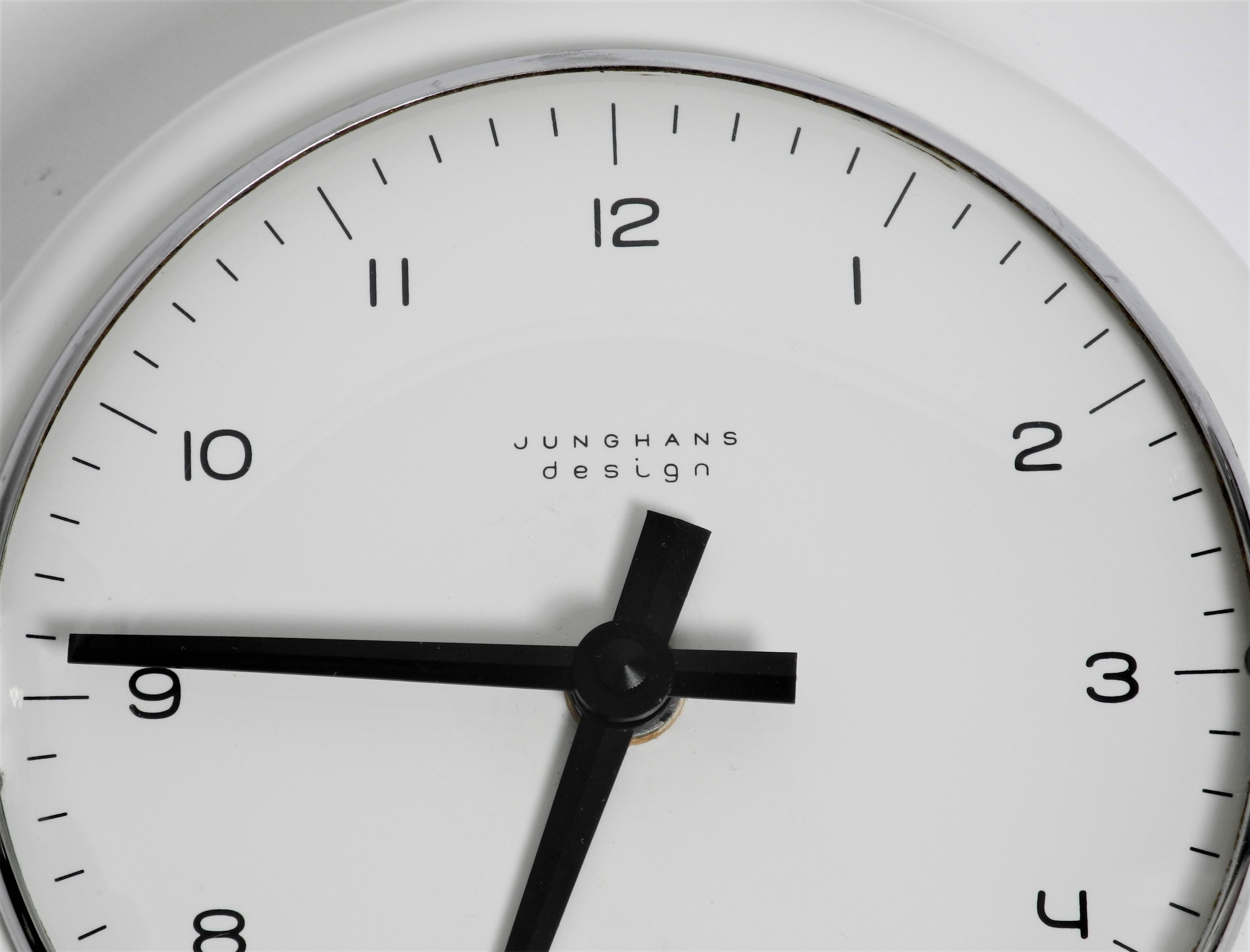 Junghans-Wanduhr für die Küche von Max Bill White, Deutschland, 1960er Jahre (Mitte des 20. Jahrhunderts)