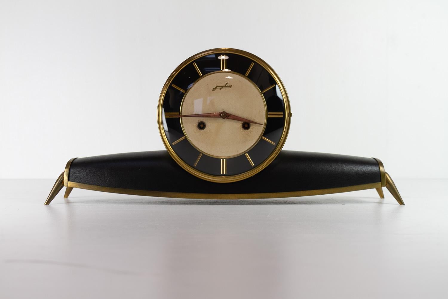 Junghans Mid-Century Modern Mantel Clock, 1950s. 6