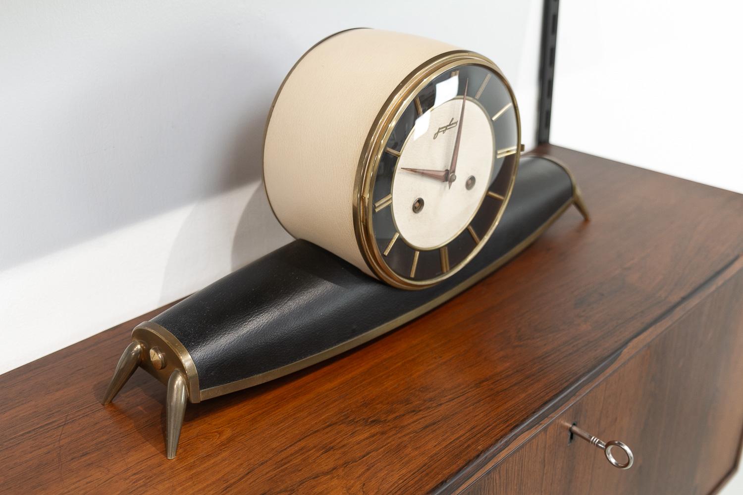 Junghans Mid-Century Modern Mantel Clock, 1950s. 8