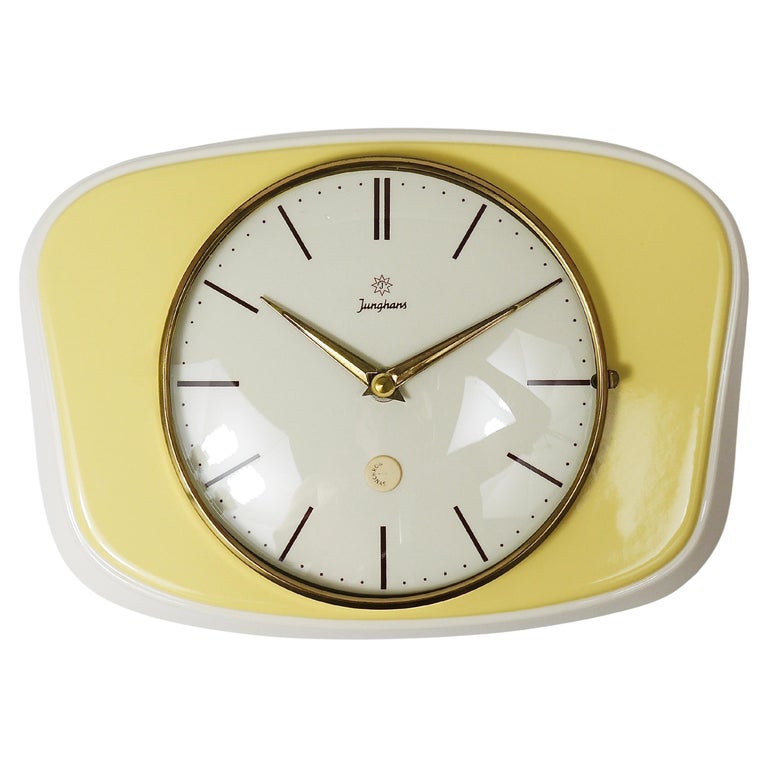 Reloj de pared estilo Max Bill amarillo pastel Junghans, Alemania