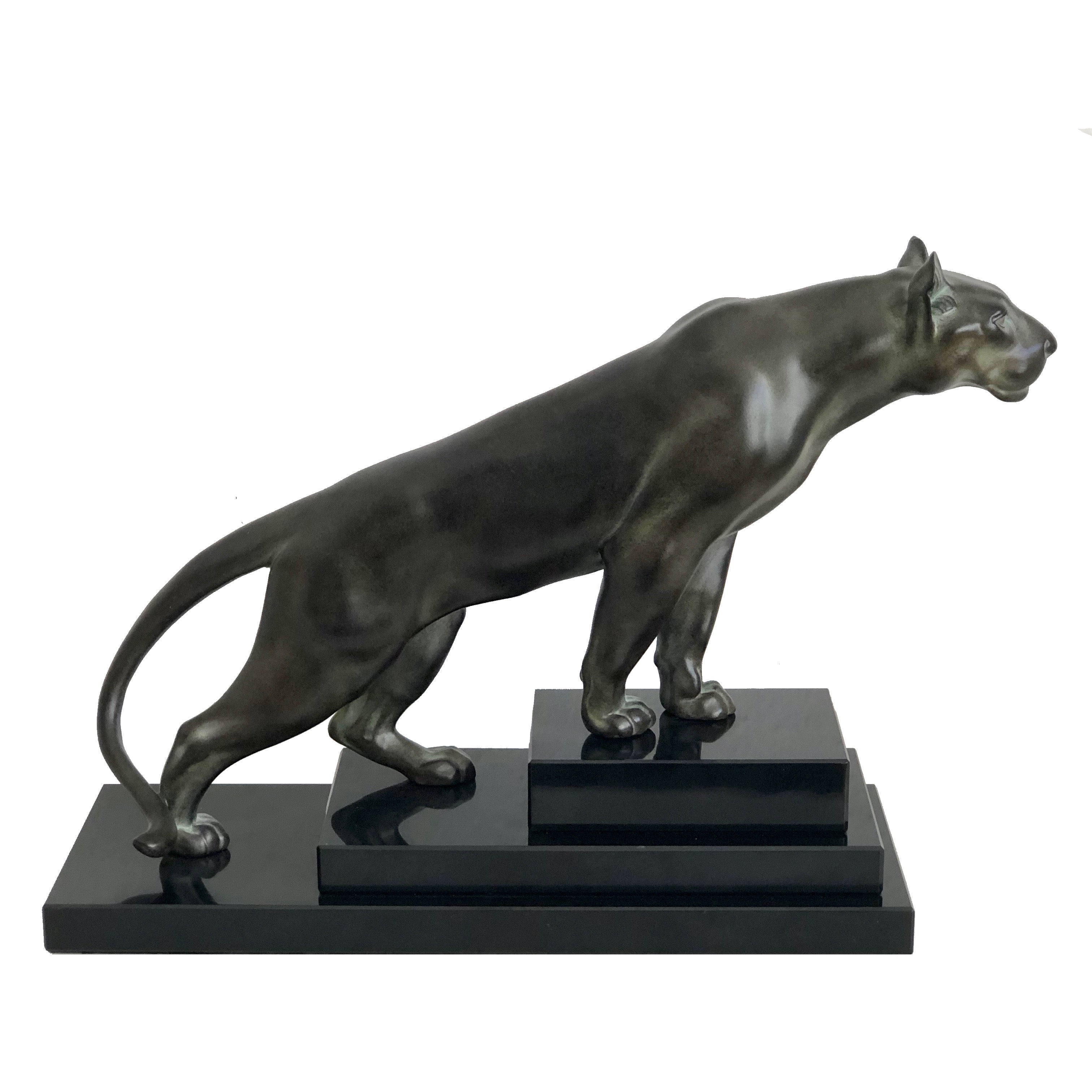 Panther sculpture named “Jungle” on a stepped marble base. 
Original “Max Le Verrier”, signed 
Designed in France during the roaring 1920s by “Max Le Verrier” (1891-1973) 
Art Deco style, France 

Sculpture made in “Régule” (spelter) 
Socle in black