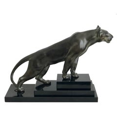 Scultura di pantera in stile Jungle Art Deco con patina verde di Max Le Verrier