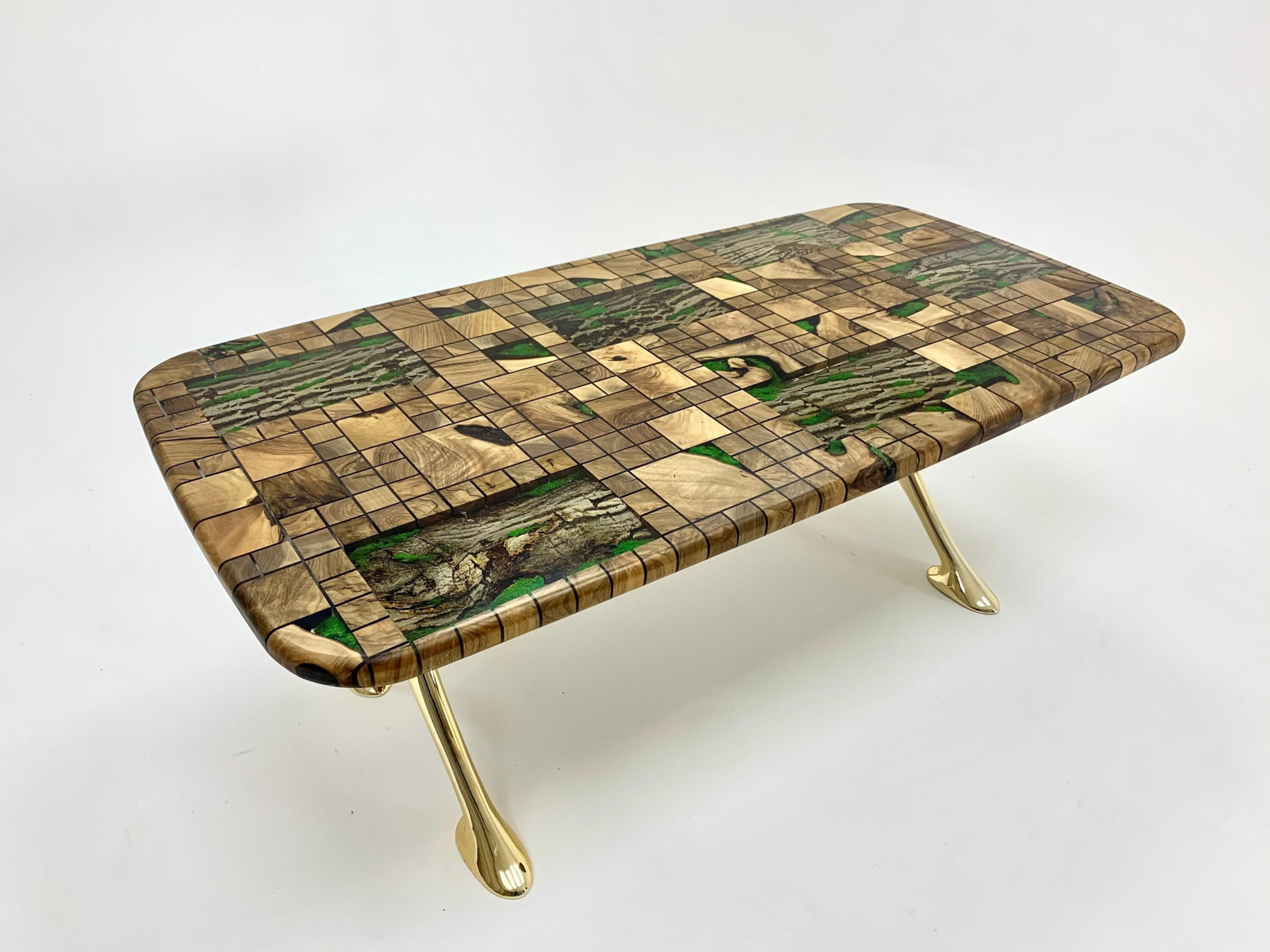 Brushed Jungle Design Wooden Epoxy Resin Dining & Conference Room Table For Sale