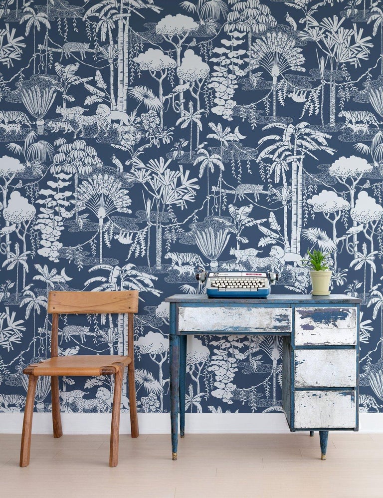 Jungle Dream Designer Wallpaper in Lune �Pale Grey and