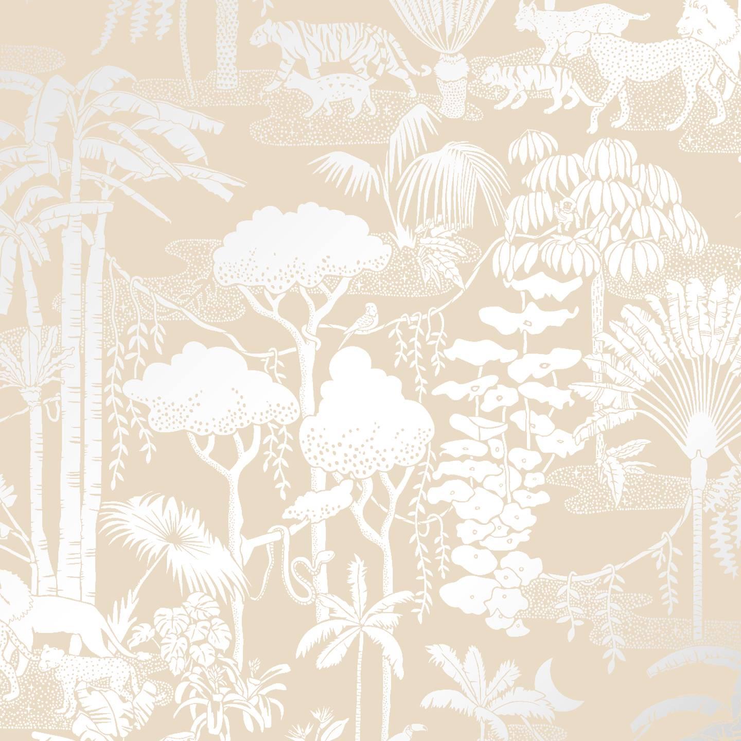 Jungle Dream Designer Siebdruck-Tapete in Stardust 'Silber auf hafermehlfarbenem Topf'