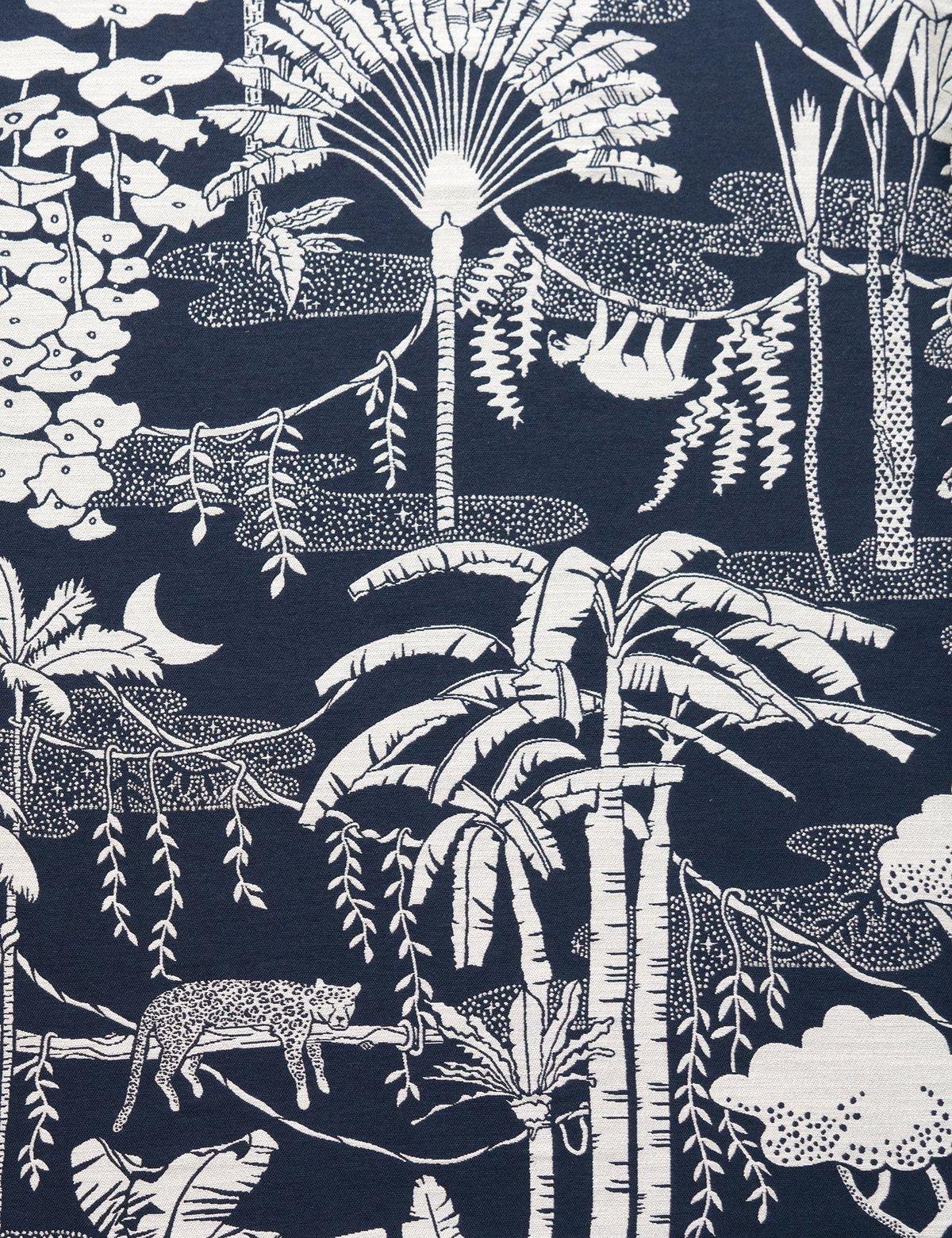 American Jungle Dream Woven Commercial Grade Fabric in Oxford, White and Navy For Sale