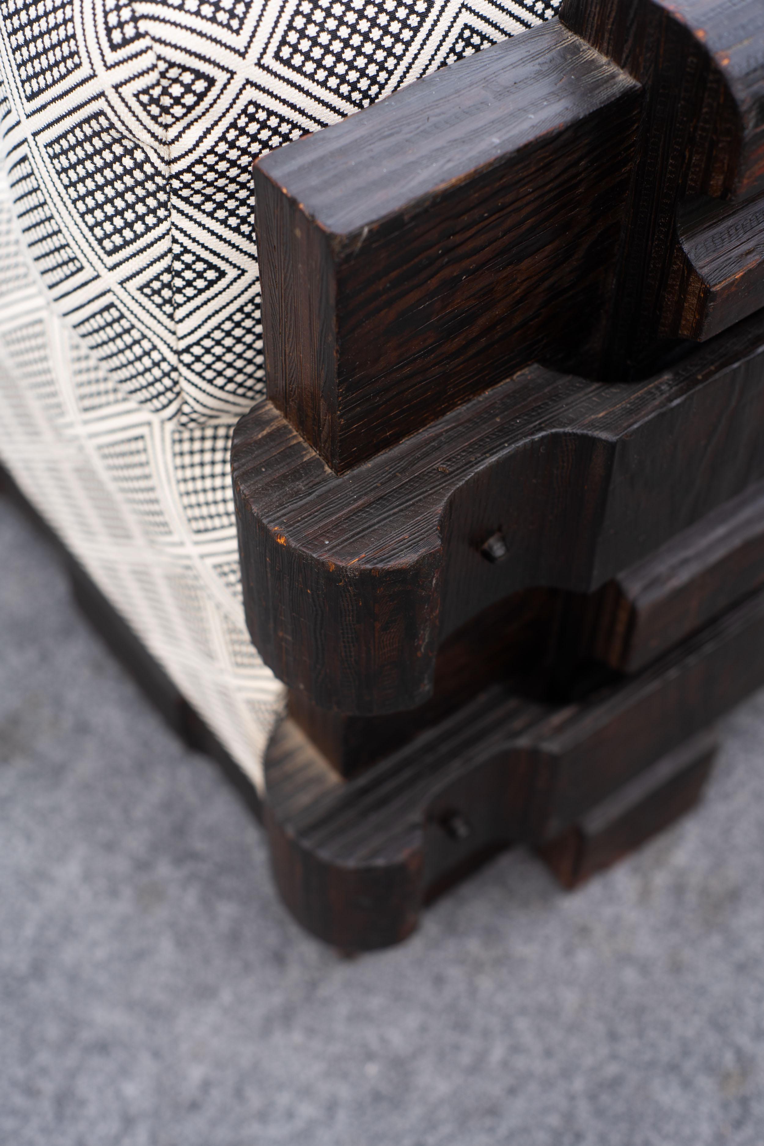 Divano imbottito in legno intagliato in stile Jungling del Mid-Century Modern by Witco in vendita 2