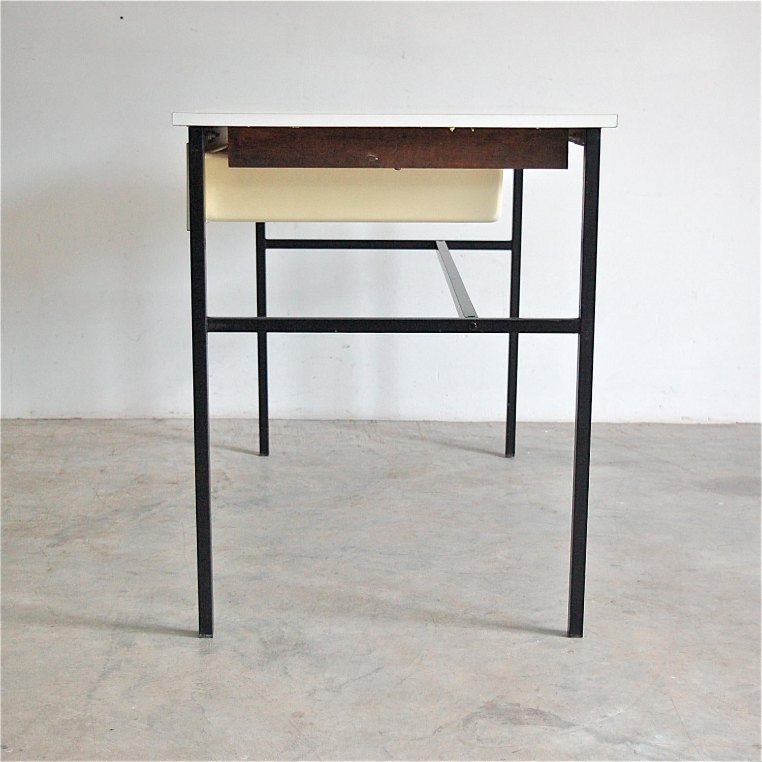 Junior Desk by Pierre Guariche for Meurop, Belgium, 1960s In Good Condition In Noorderwijk, BE