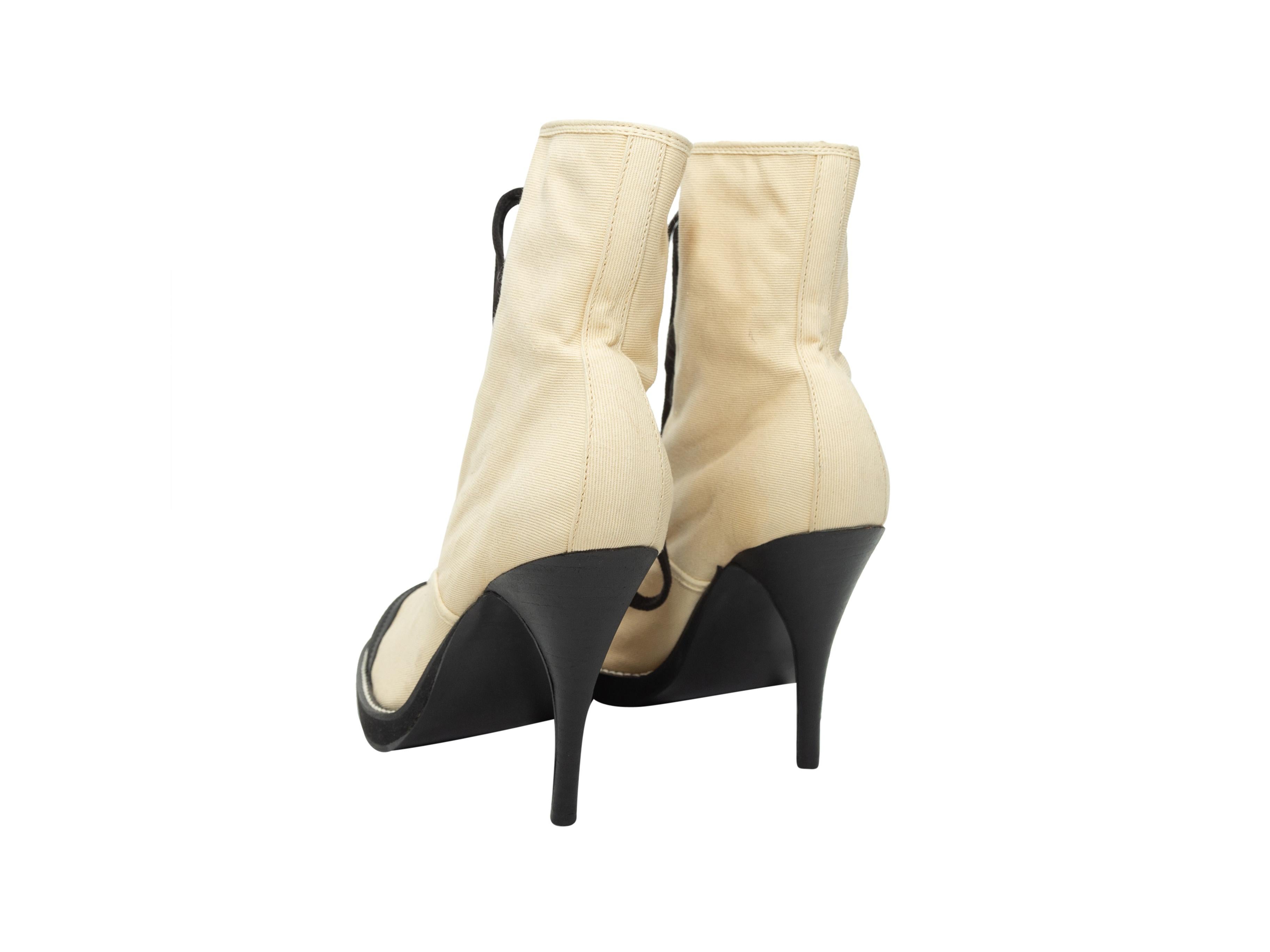 Junior Gaultier Cream & Black Canvas Cap-Toe Booties In Excellent Condition For Sale In New York, NY